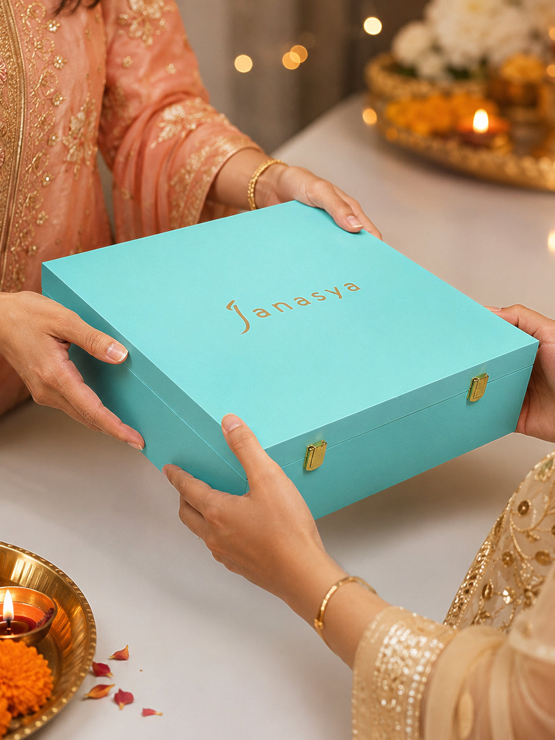 Make it special with Janasya gift box