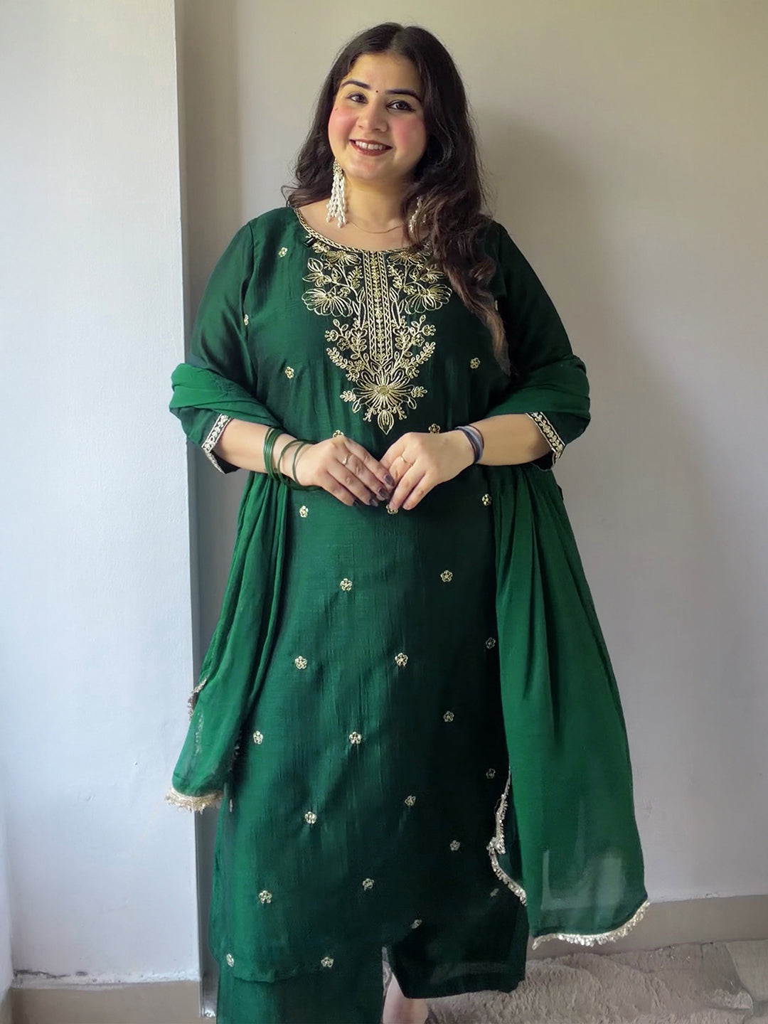 Janasya Women's Plus Size Bottle Green Silk Blend Floral Embroidered Straight Kurta Set