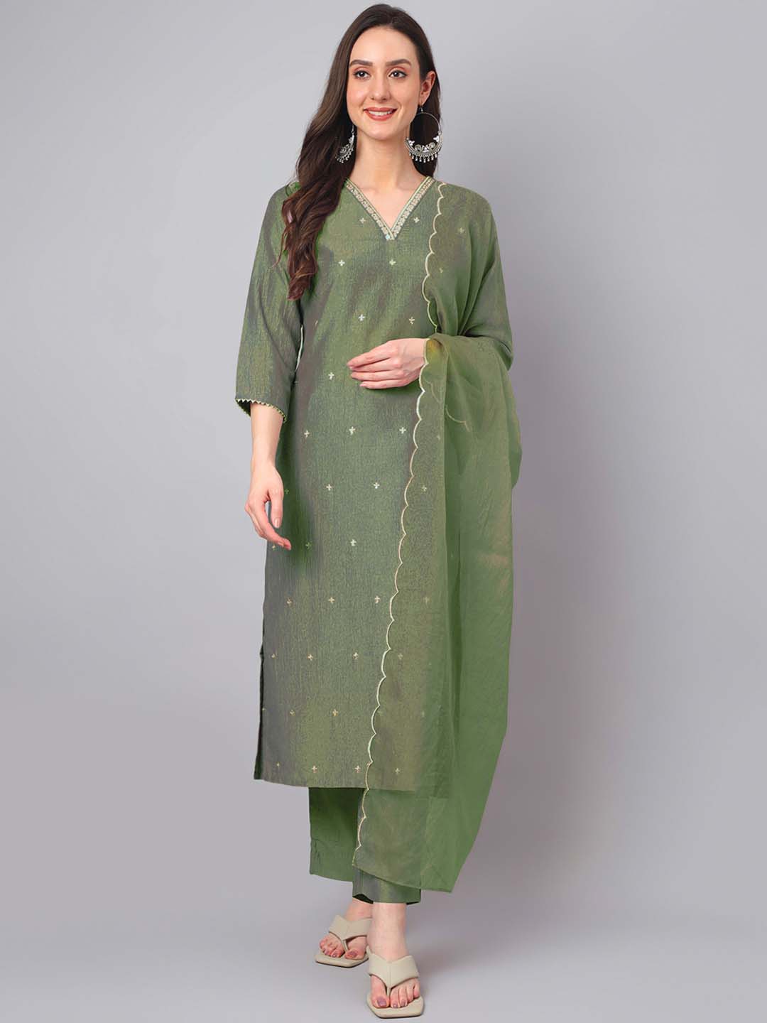 Green Silk Blend Embroidered Regular Kurta Set