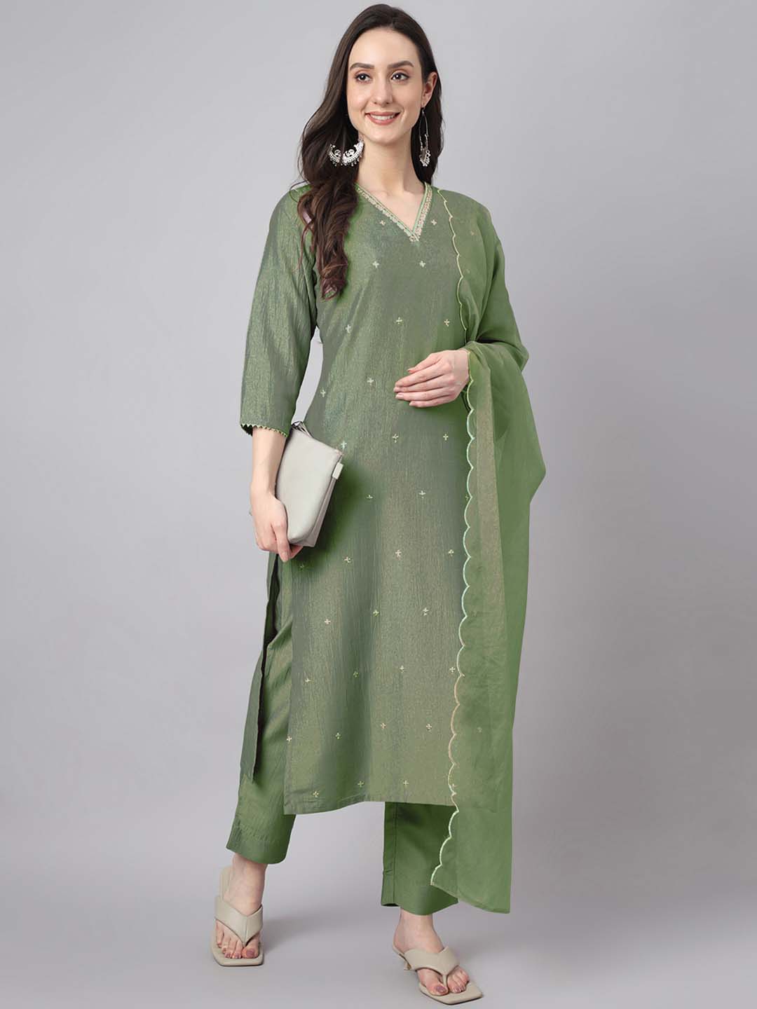 Green Silk Blend Embroidered Regular Kurta Set