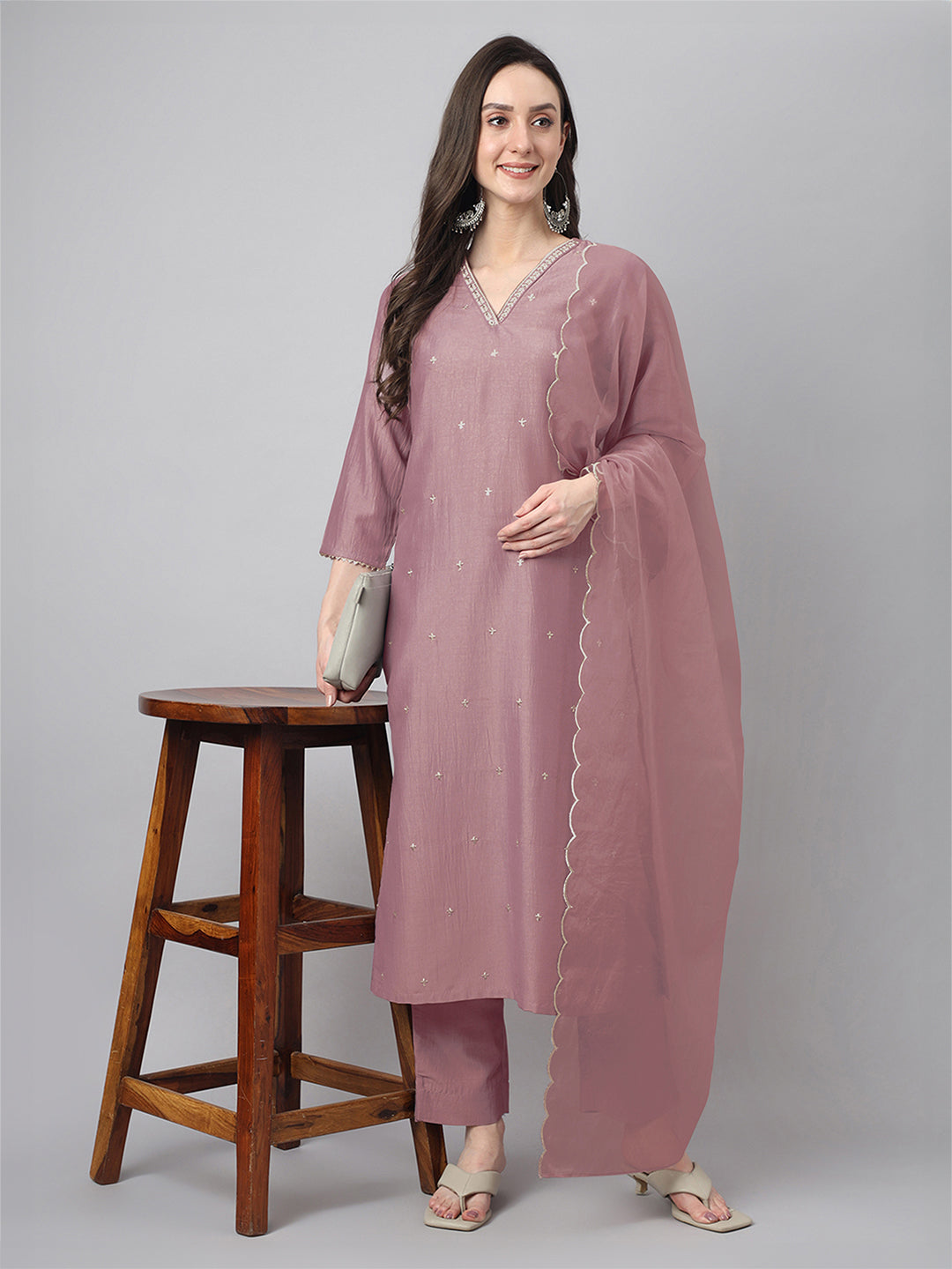 Mauve Silk Blend Embroidered Regular Kurta Set