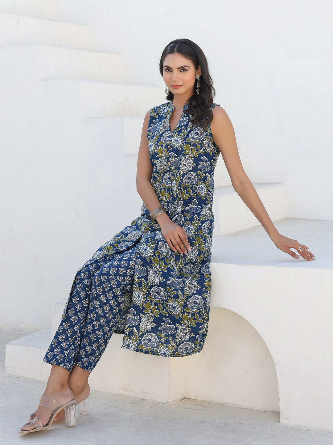 Janasya Women's Dark Blue Pure Cotton Floral Printed A-line Kurta Pant Set
