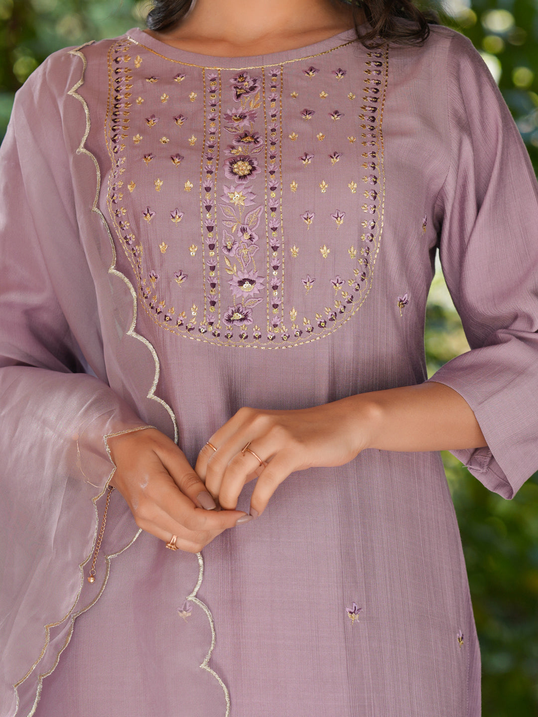 Janasya Women's Lavender Silk Blend Embroidered Straight Kurta Set