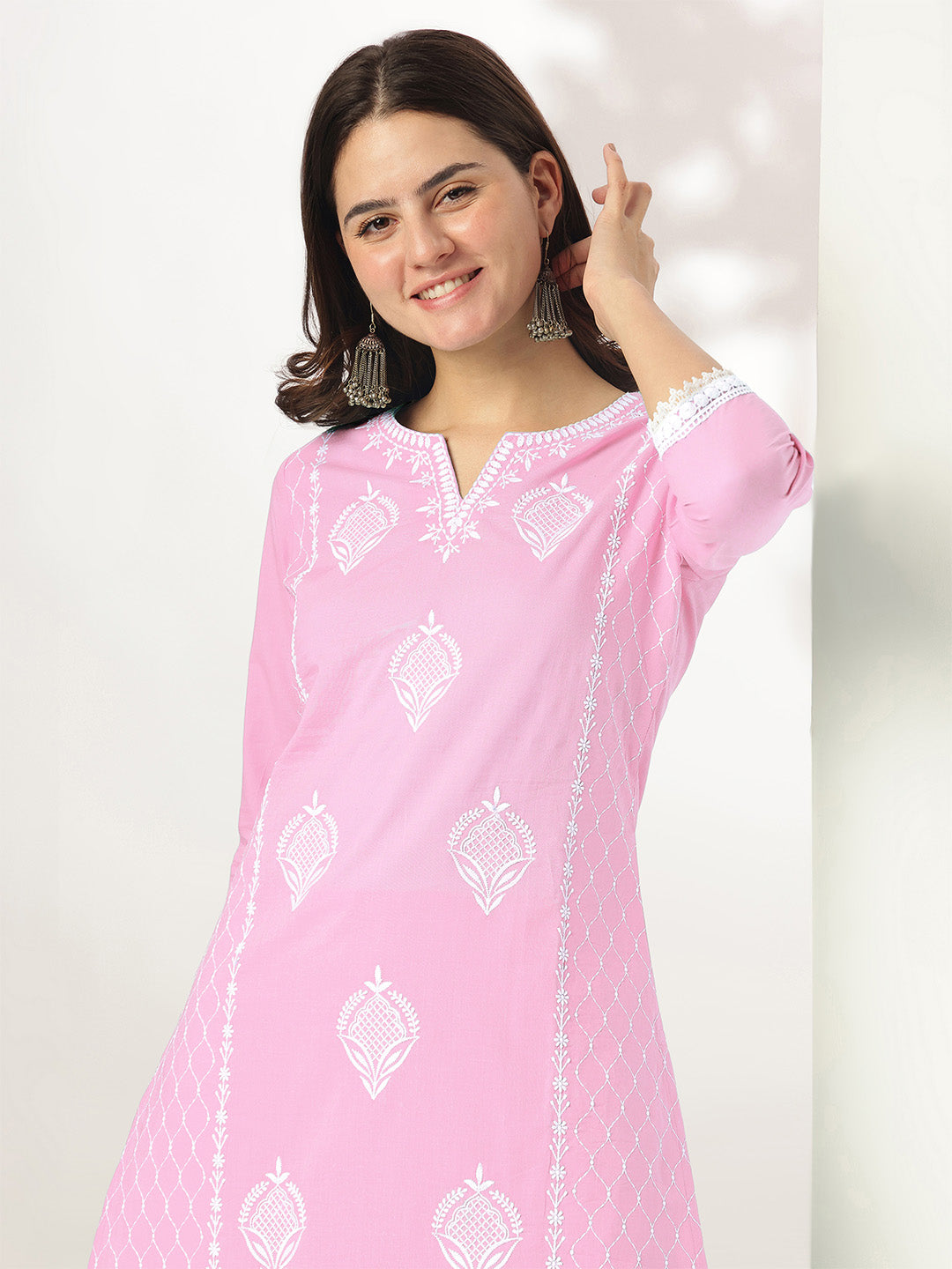 Janasya Women's Light Pink Pure Cotton Embroidered Straight Kurta Set