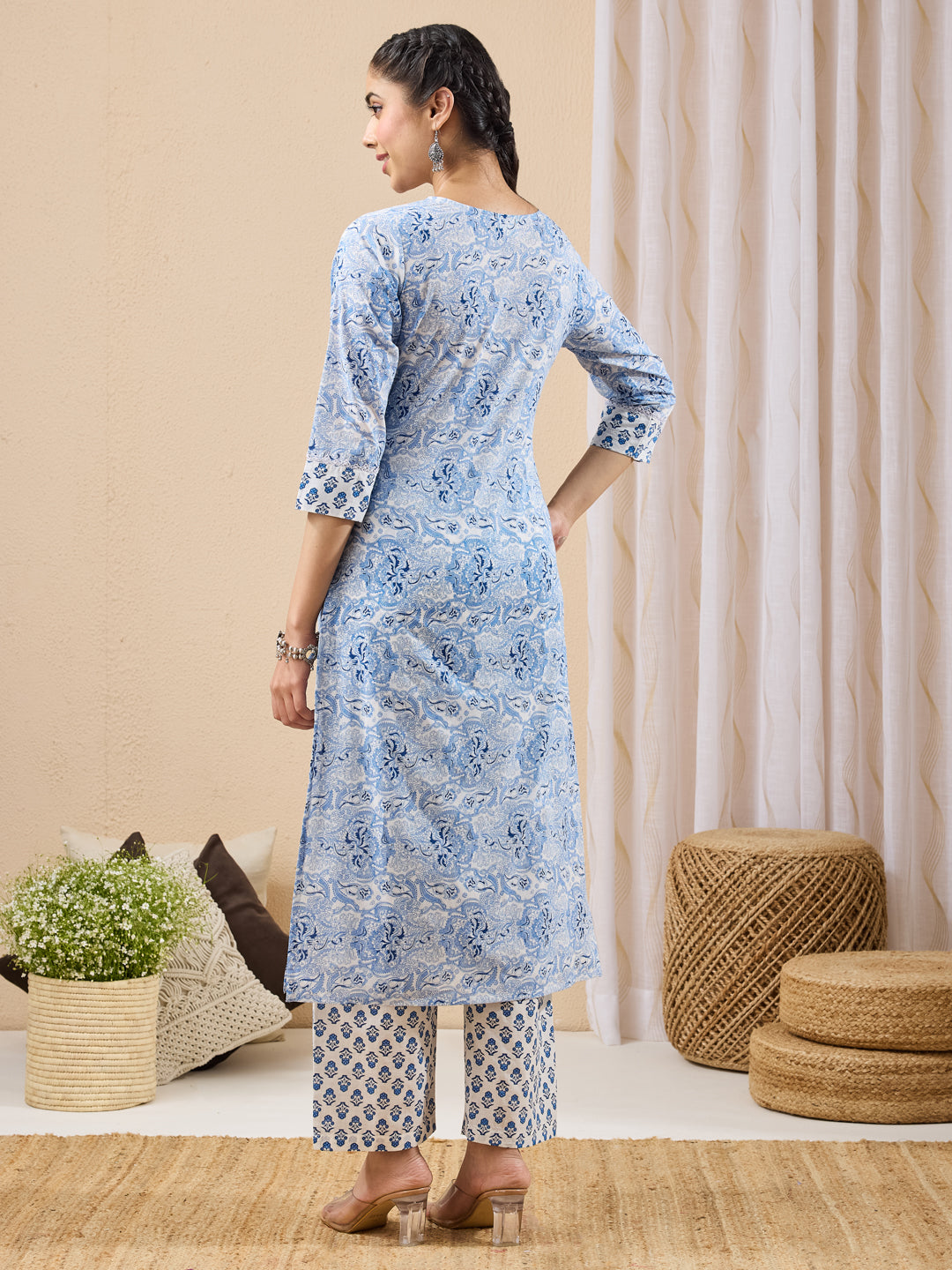 Janasya Women's Light Blue Pure Cotton Batik Printed Straight Kurta With Pant Set