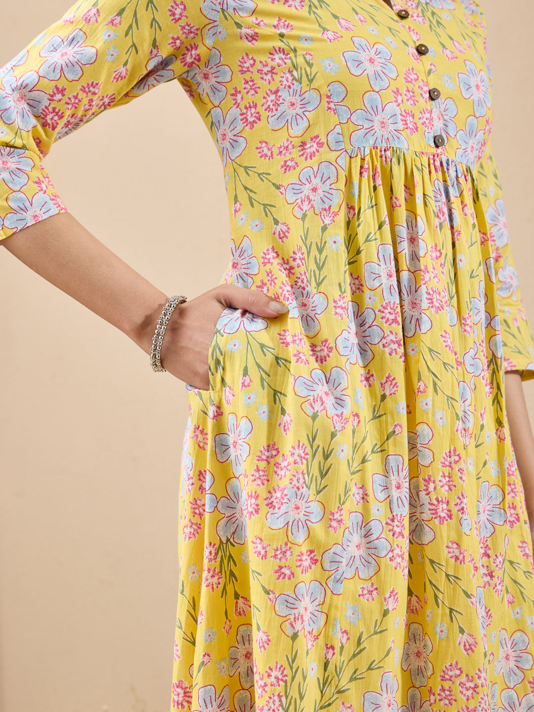 Janasya Women's Yellow Pure Cotton Floral Printed A-line Kurta