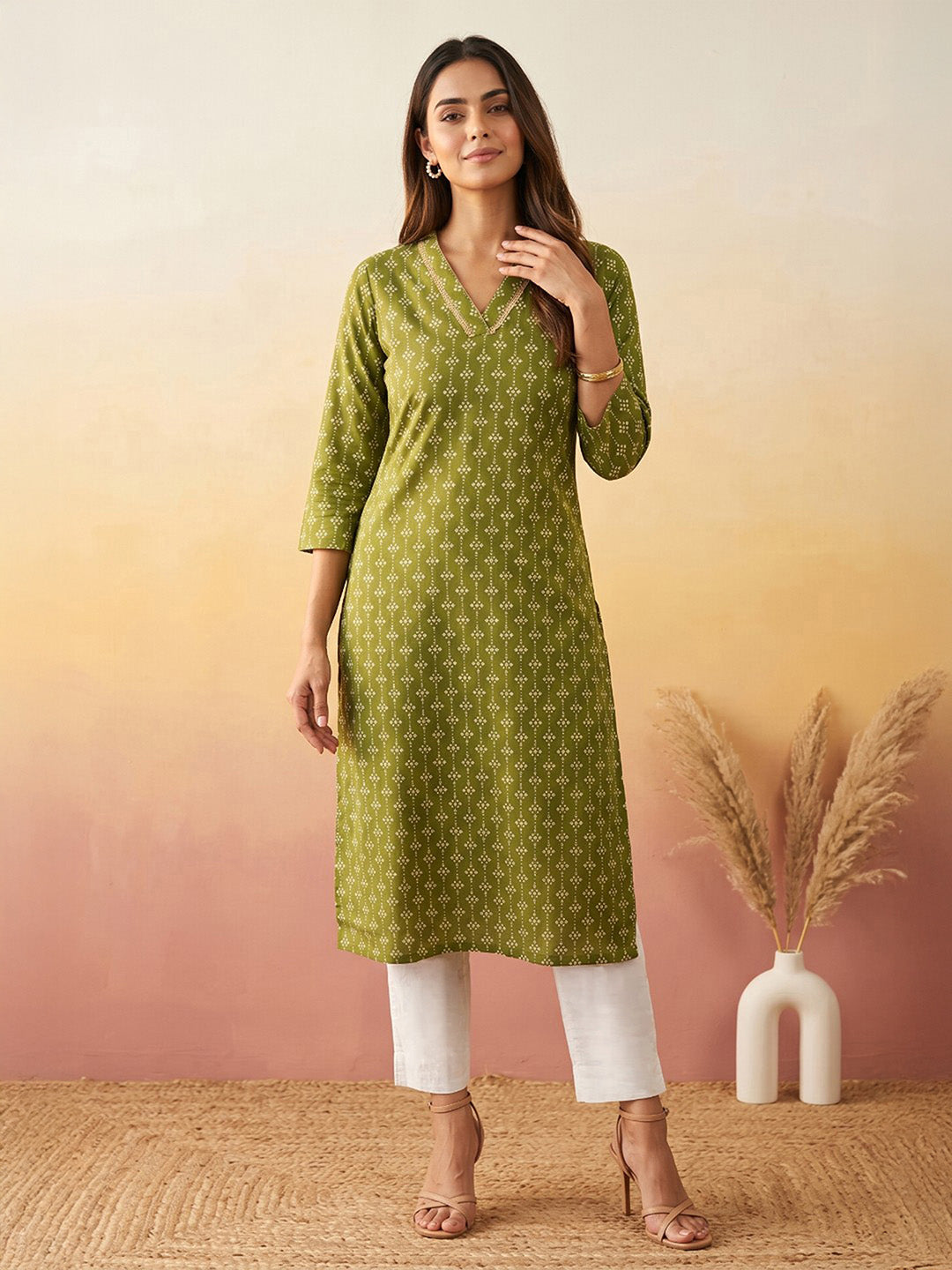 Janasya Women's Olive Pure Cotton Ethnic Motifs Printed Straight Kurta