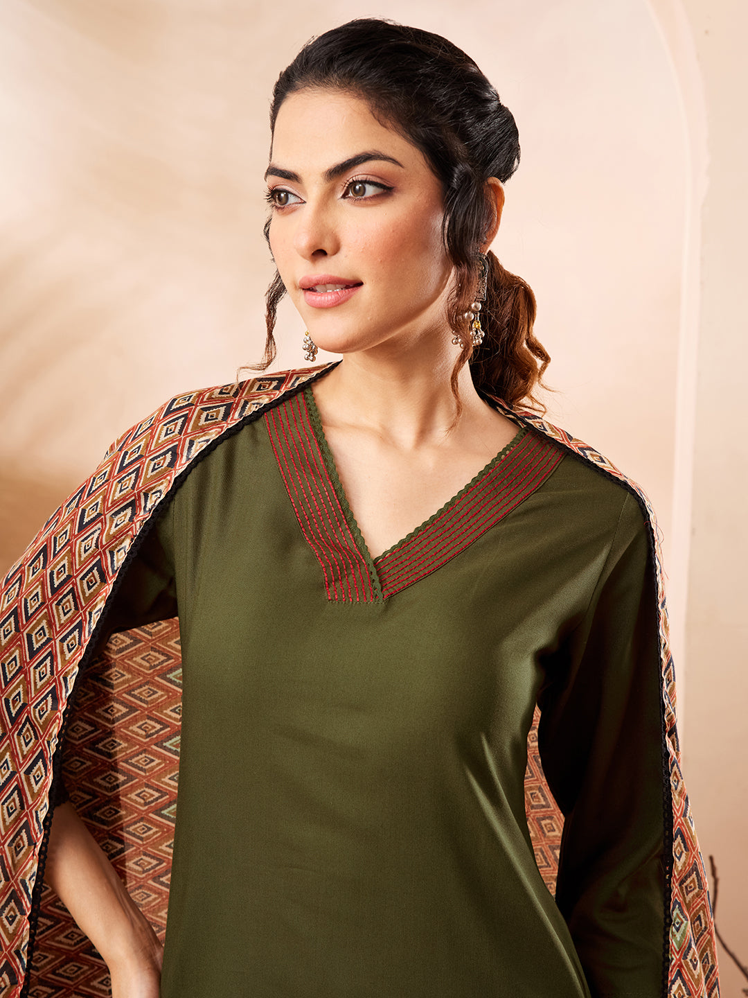 Janasya Women's Olive Green Rayon Slub Straight Kurta Set With Printed Dupatta