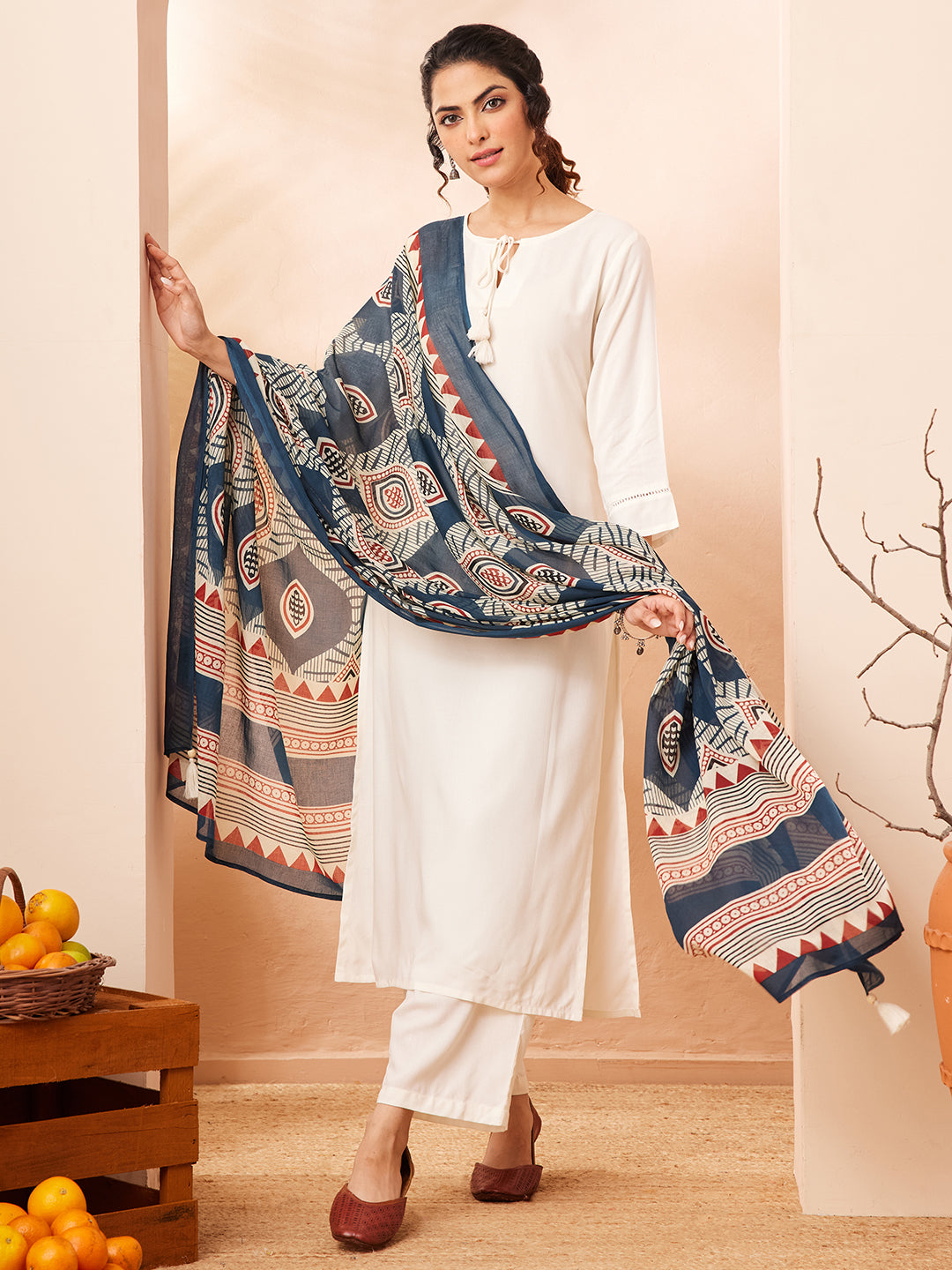 Janasya Women's Off White Rayon Solid Straight Kurta Set