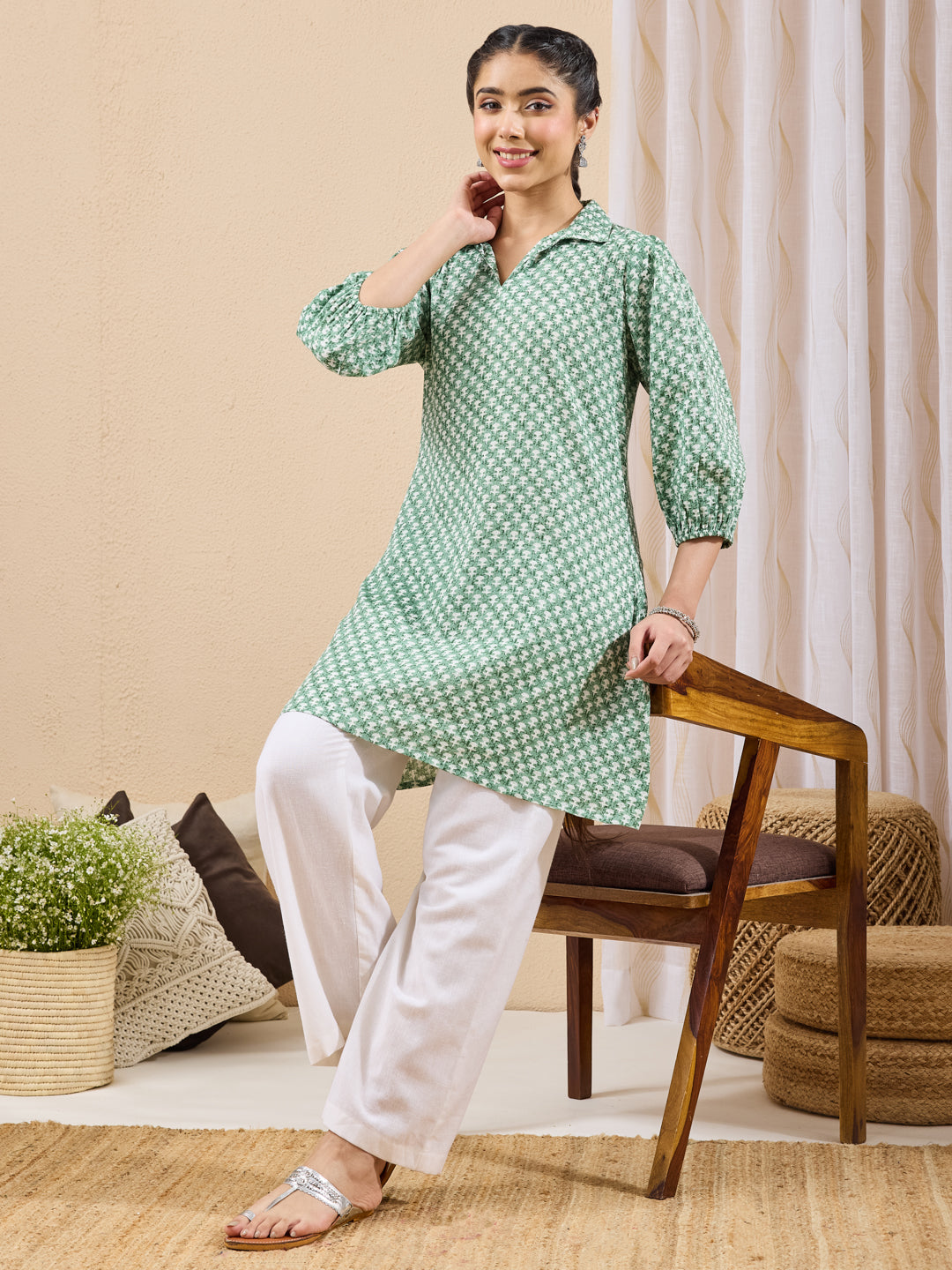 Janasya Women's Green Pure Cotton Ethnic Motifs Printed A-line Tunic