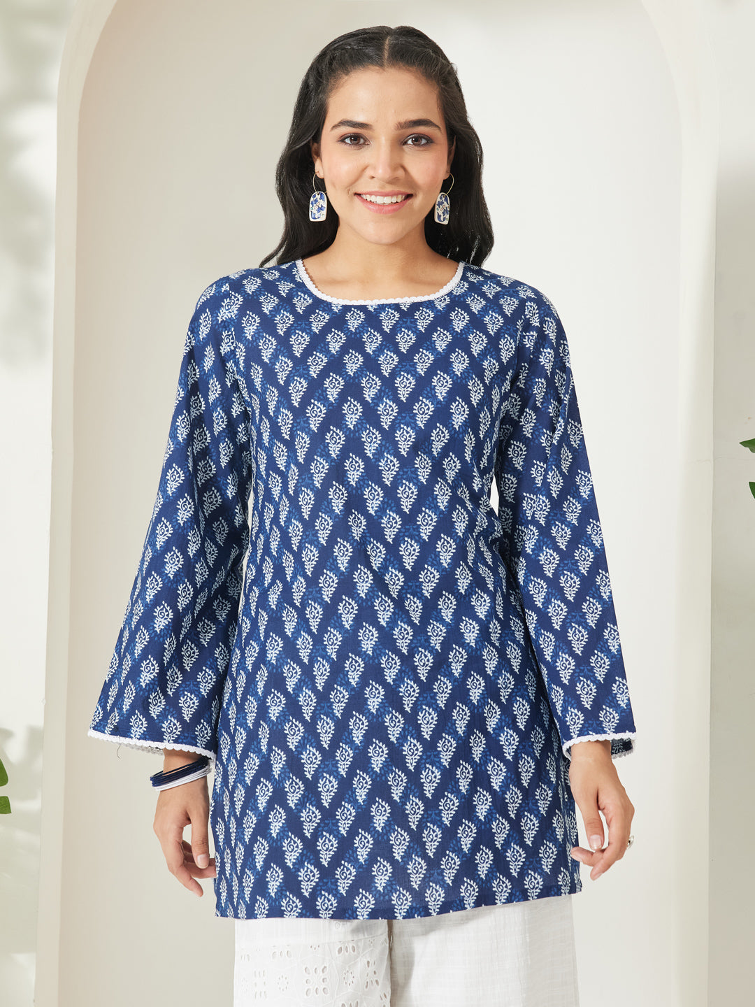 Janasya Women's Indigo Pure Cotton Batik Printed Straight Tunic