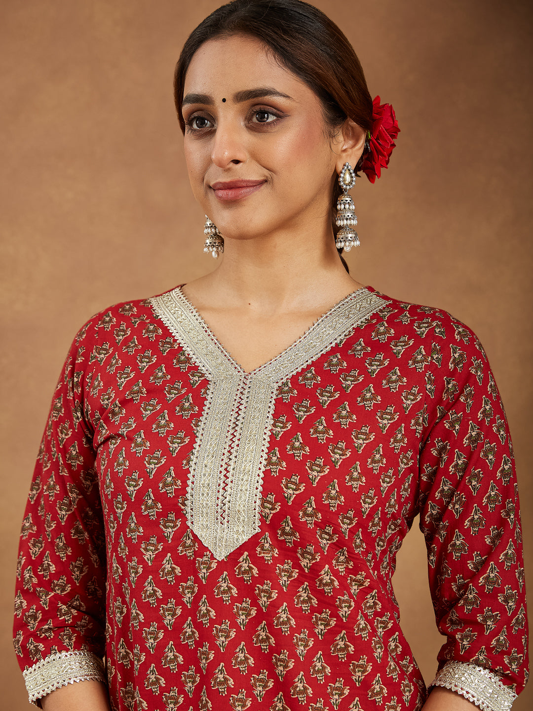 Janasya Women's Maroon Pure Cotton Embellished Floral Printed Straight Kurta With Pant Set