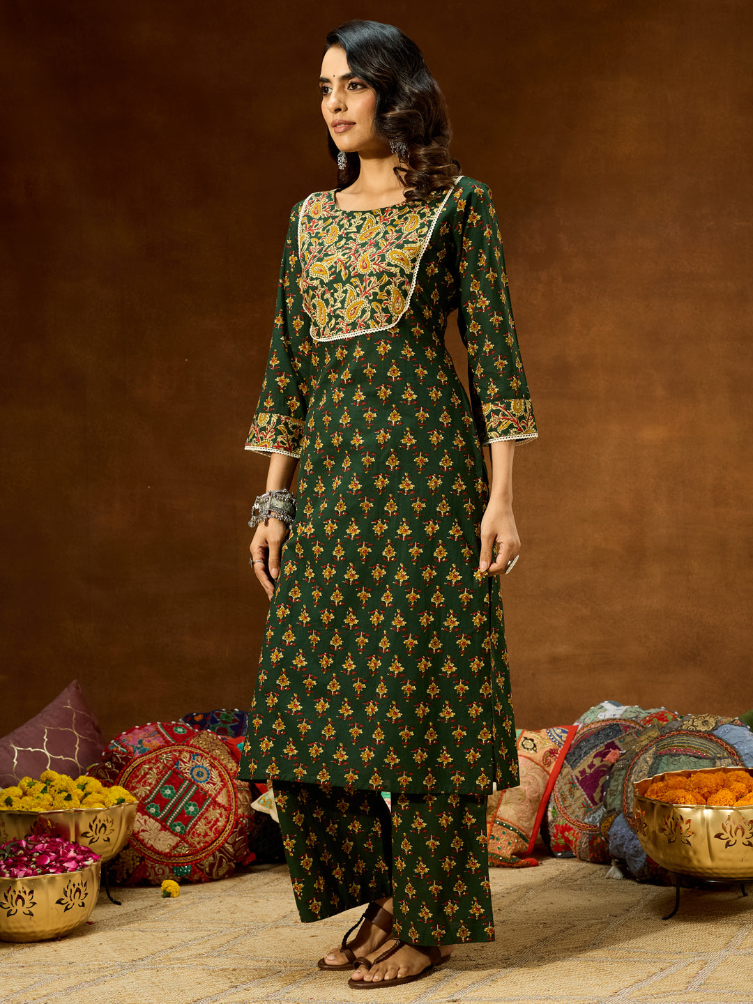 Janasya Women's Green Pure Cotton Floral Printed Straight Kurta Set