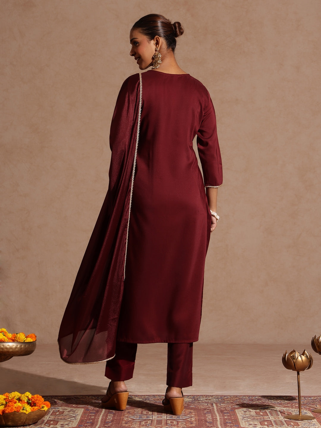 Janasya Women's Maroon Silk Blend Gold Printed Straight Kurta Set