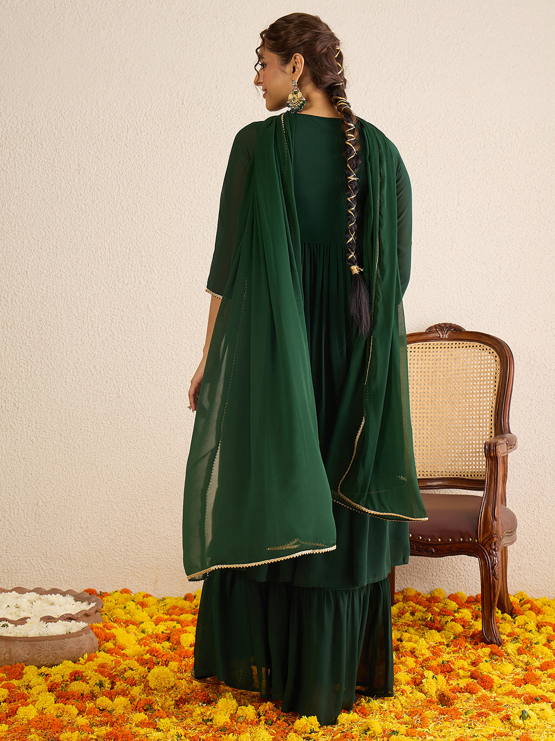 Janasya Women's Bottle Green Georgette Floral Zari Yoke Embroidered A-Line Kurta Set