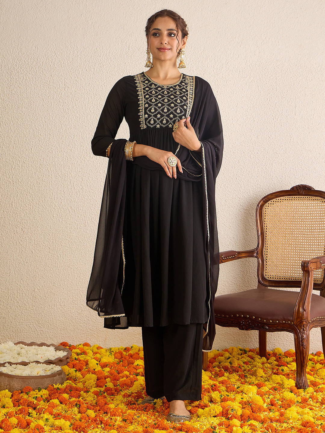 Janasya Women's Black Georgette Floral Zari Yoke Embroidered A-Line Kurta Set