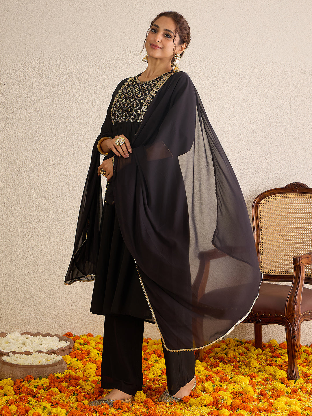 Janasya Women's Black Georgette Floral Zari Yoke Embroidered A-Line Kurta Set