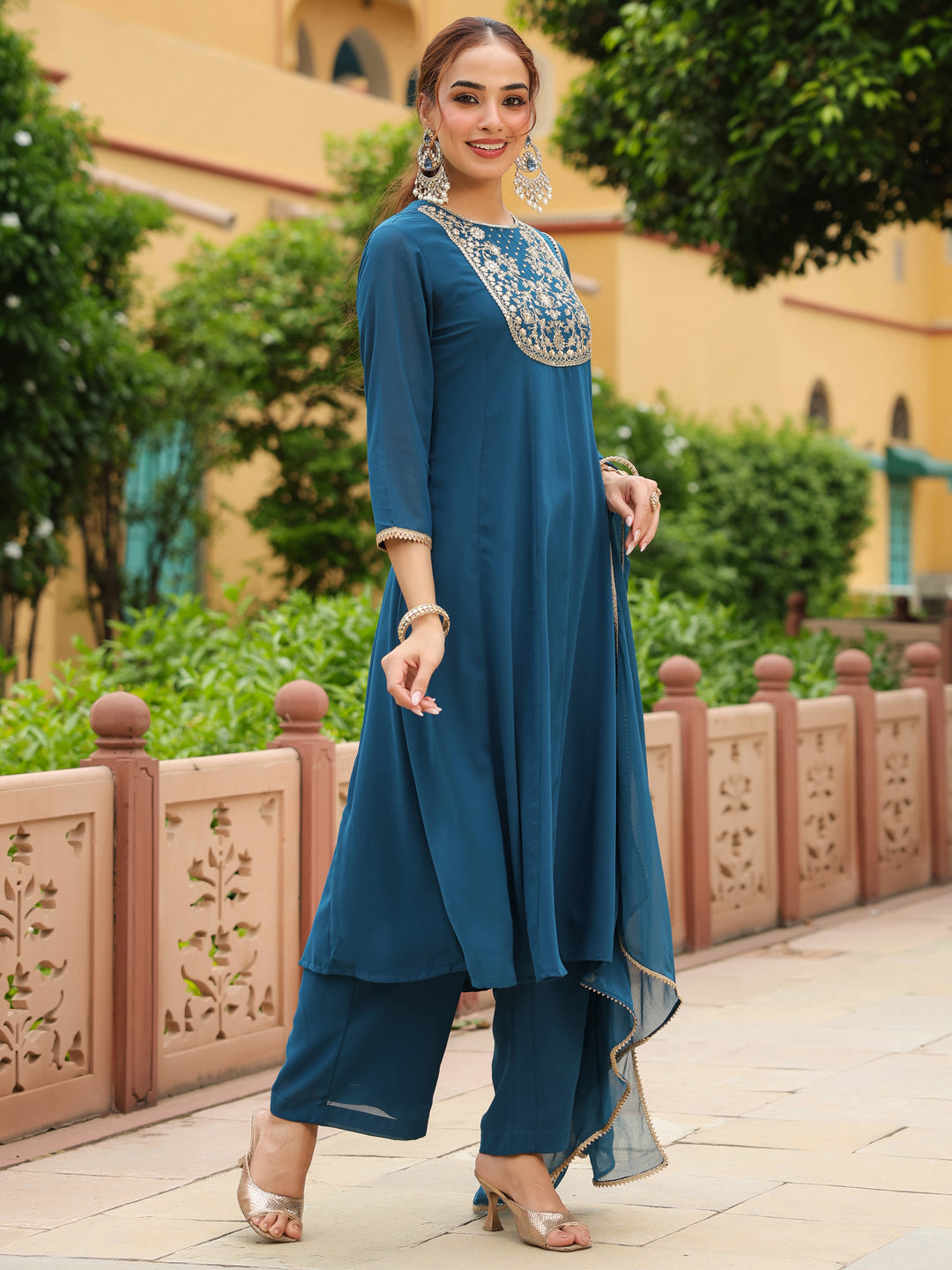 Janasya Women's Teal Georgette Zari Yoke Embroidered Anarkali Kurta Set With Dupatta