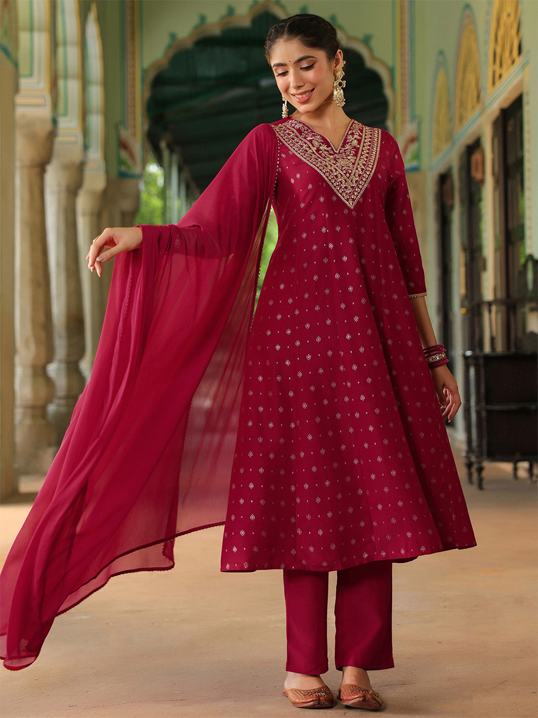 Janasya Women's Pink Silk Blend Zari Yoke Embroidered Gold Printed Anarkali Kurta Set