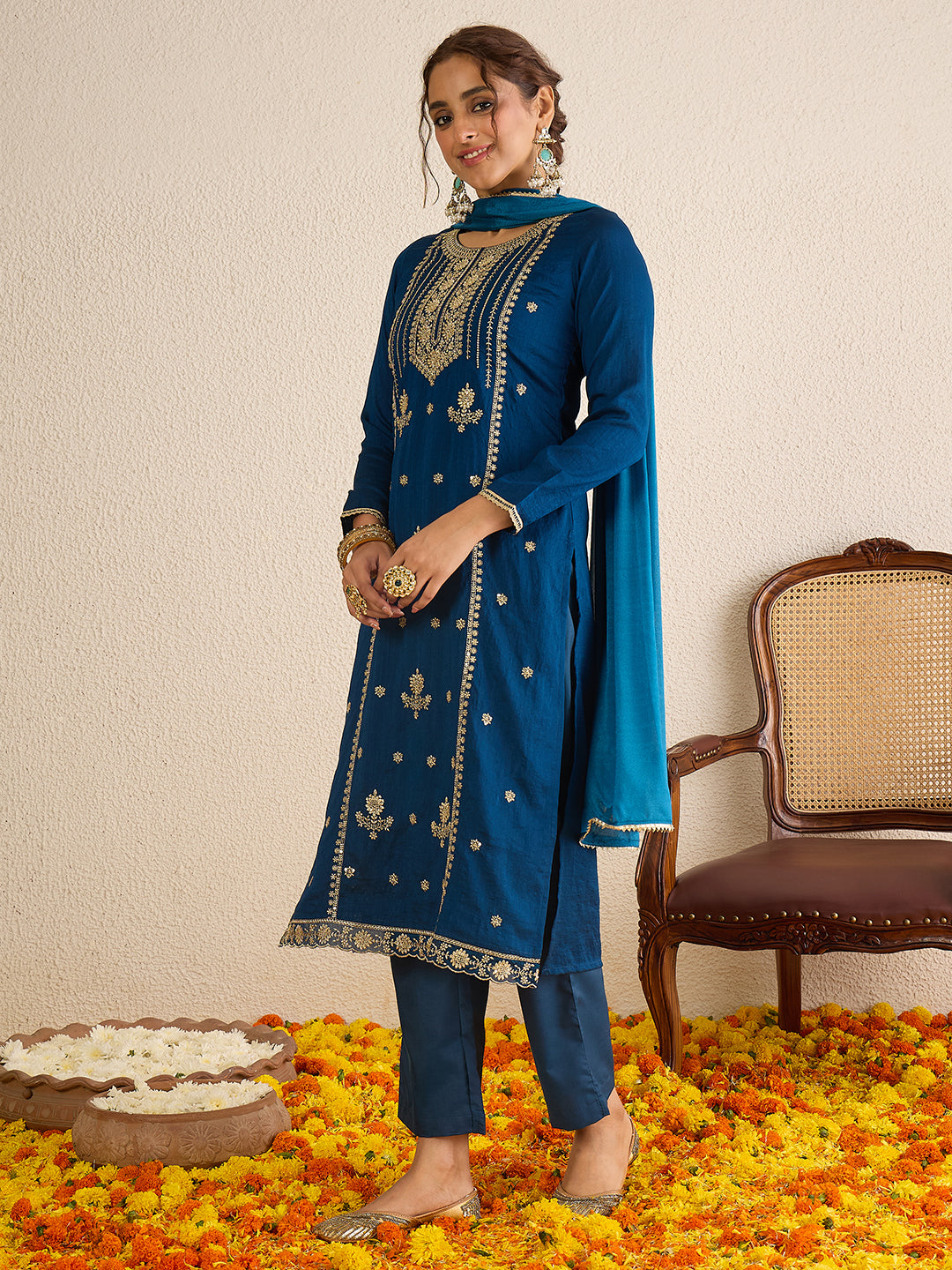 Janasya Women's Teal Blue Silk Blend Zari Embroidered Straight Kurta Set