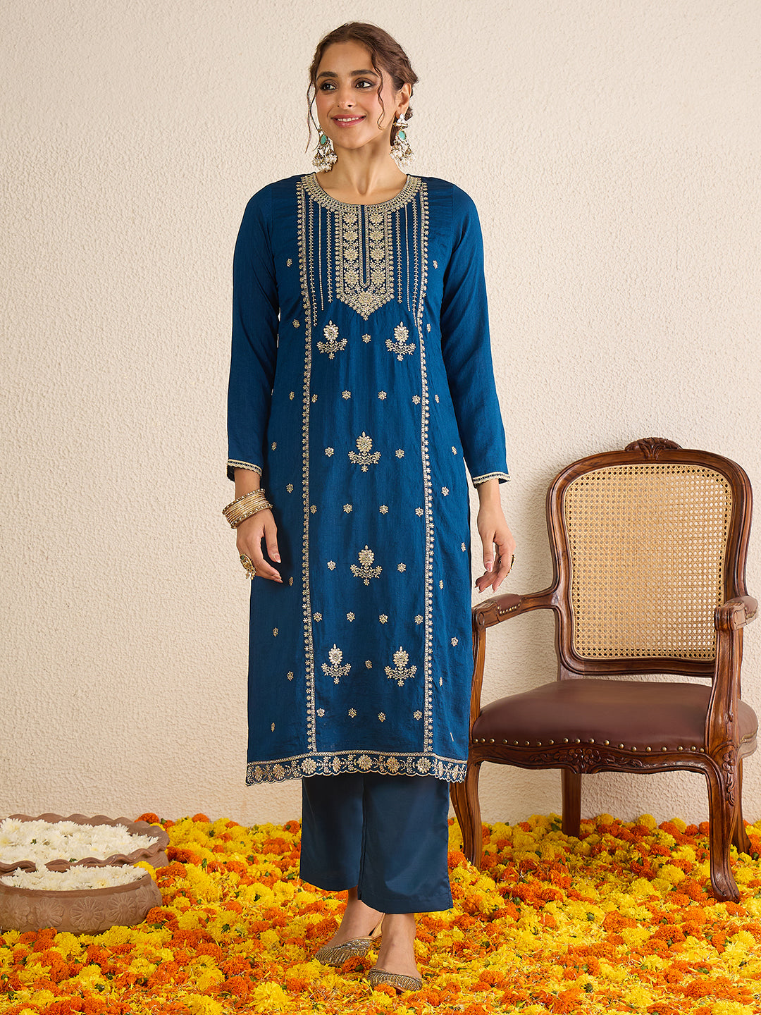 Janasya Women's Teal Blue Silk Blend Zari Embroidered Straight Kurta Set