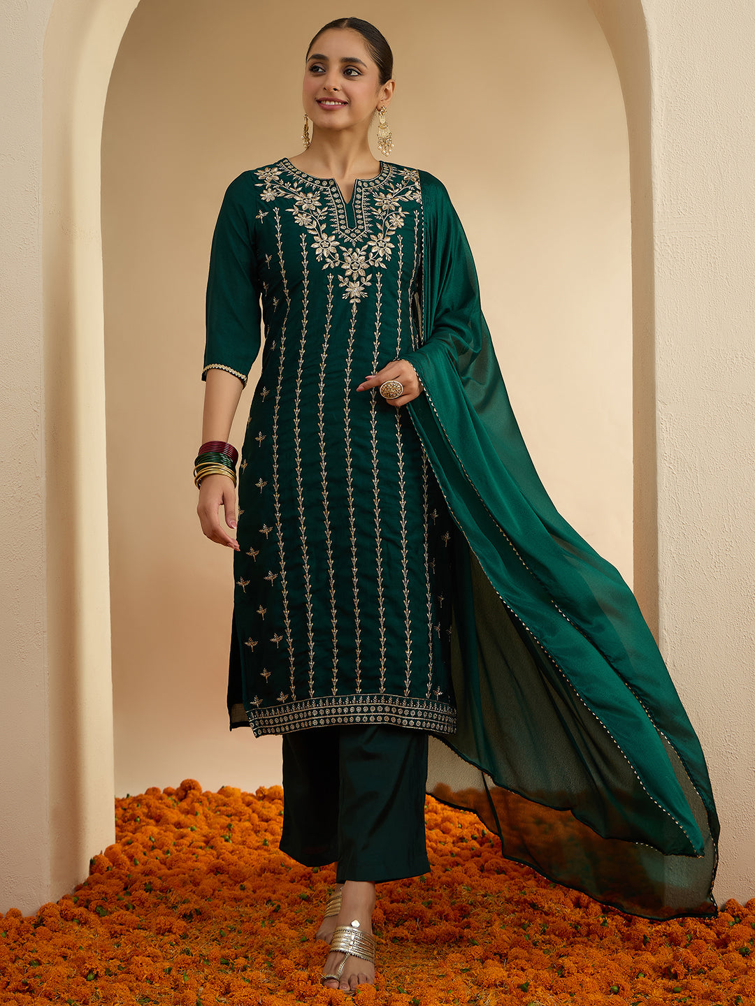 Janasya Women's Bottle Green Silk Blend Floral Zari Embroidered Straight Kurta Set