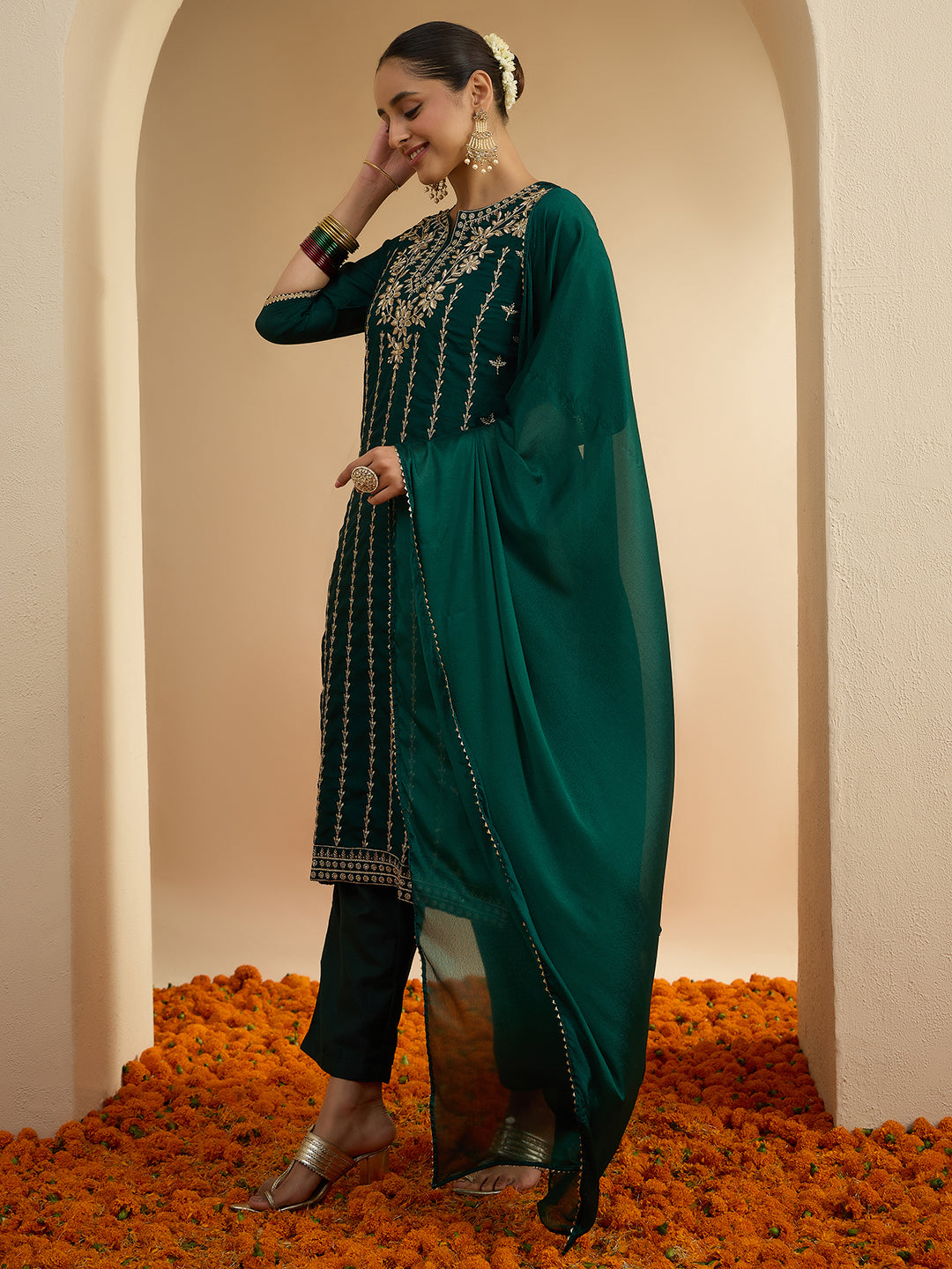 Janasya Women's Bottle Green Silk Blend Floral Zari Embroidered Straight Kurta Set