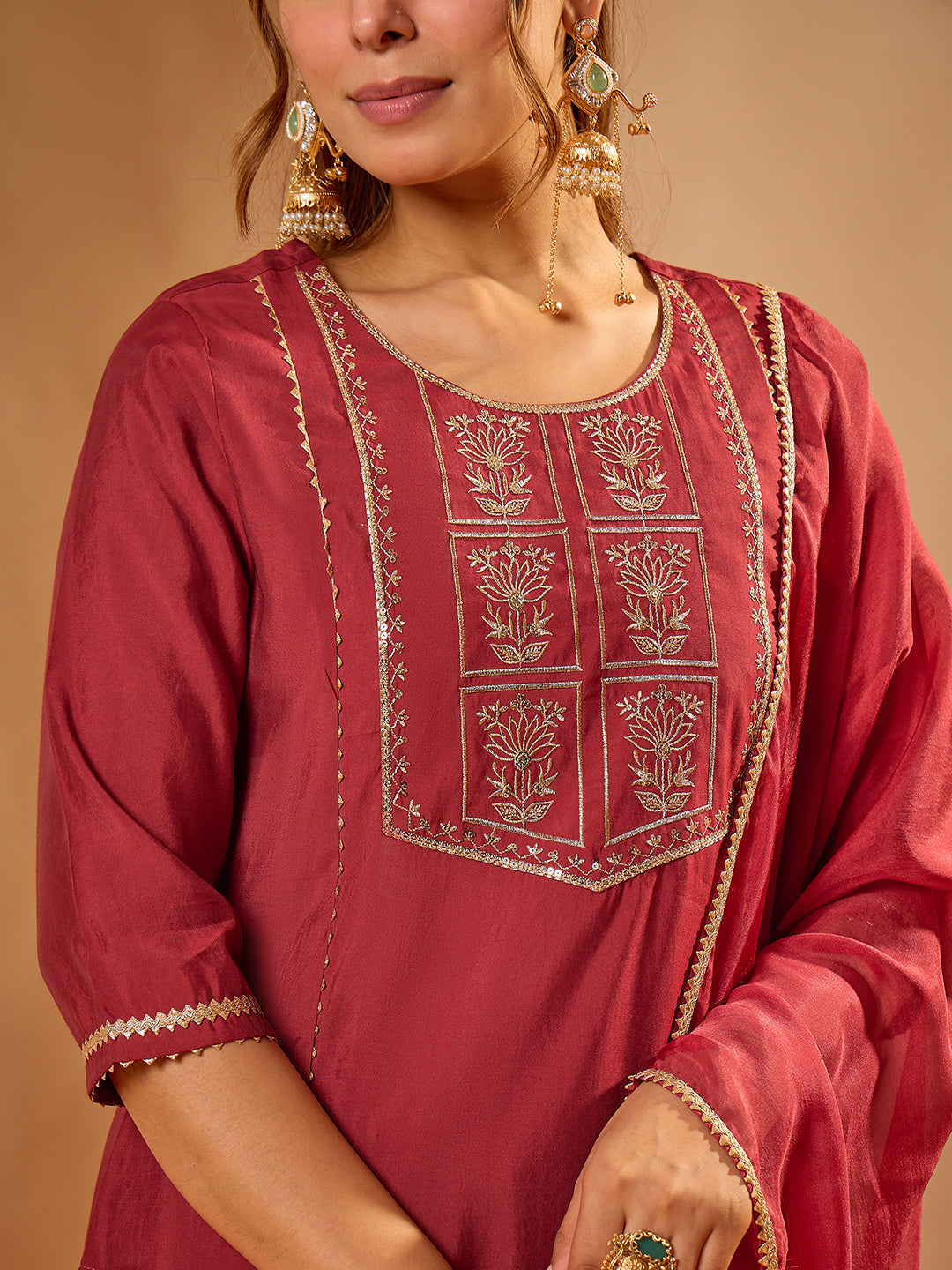 Janasya Women's Maroon Chanderi Silk Zari Embroidered Straight Kurta Set