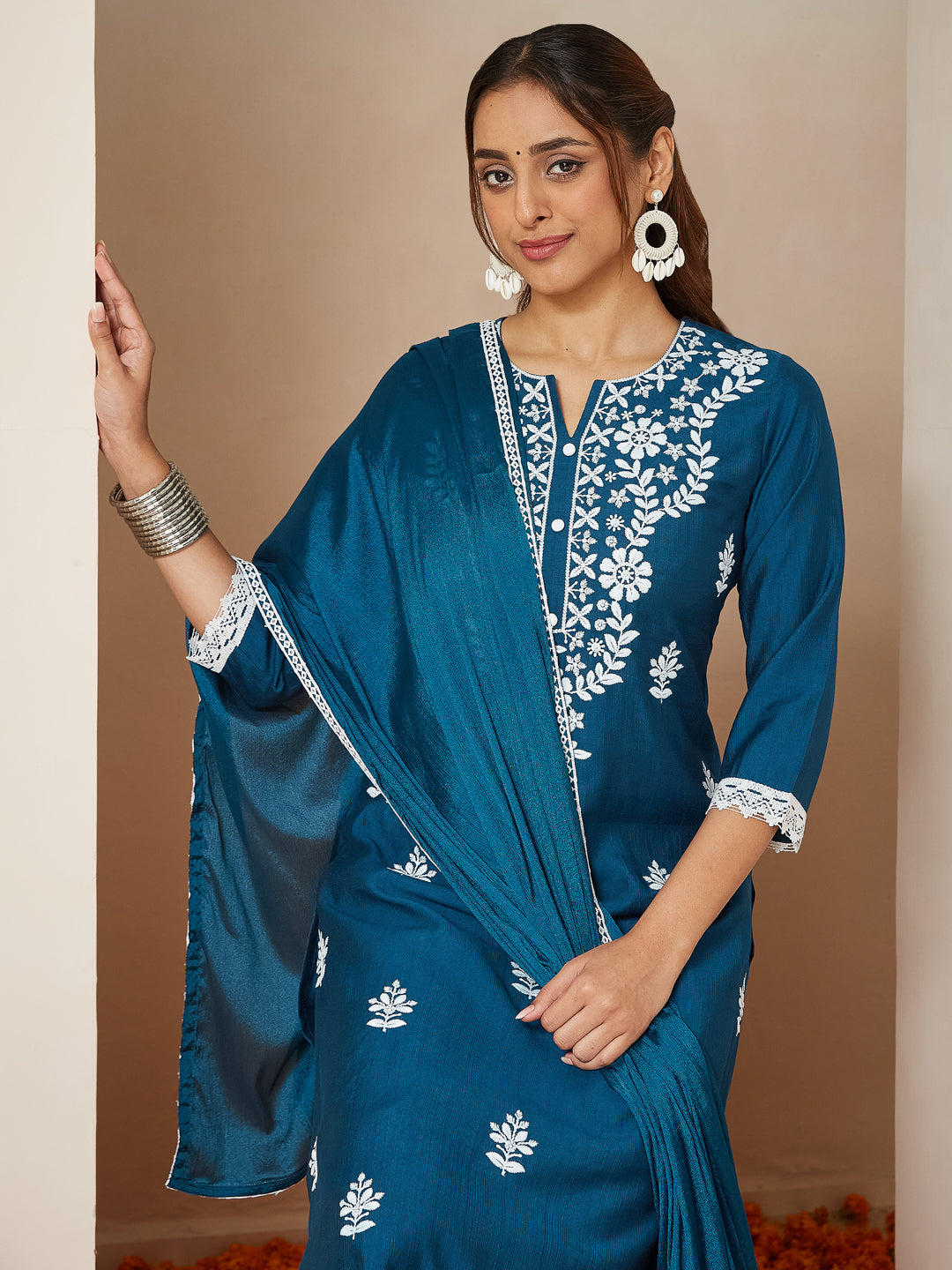 Janasya Women's Teal Blue Silk Blend Embroidered Straight Kurta Set