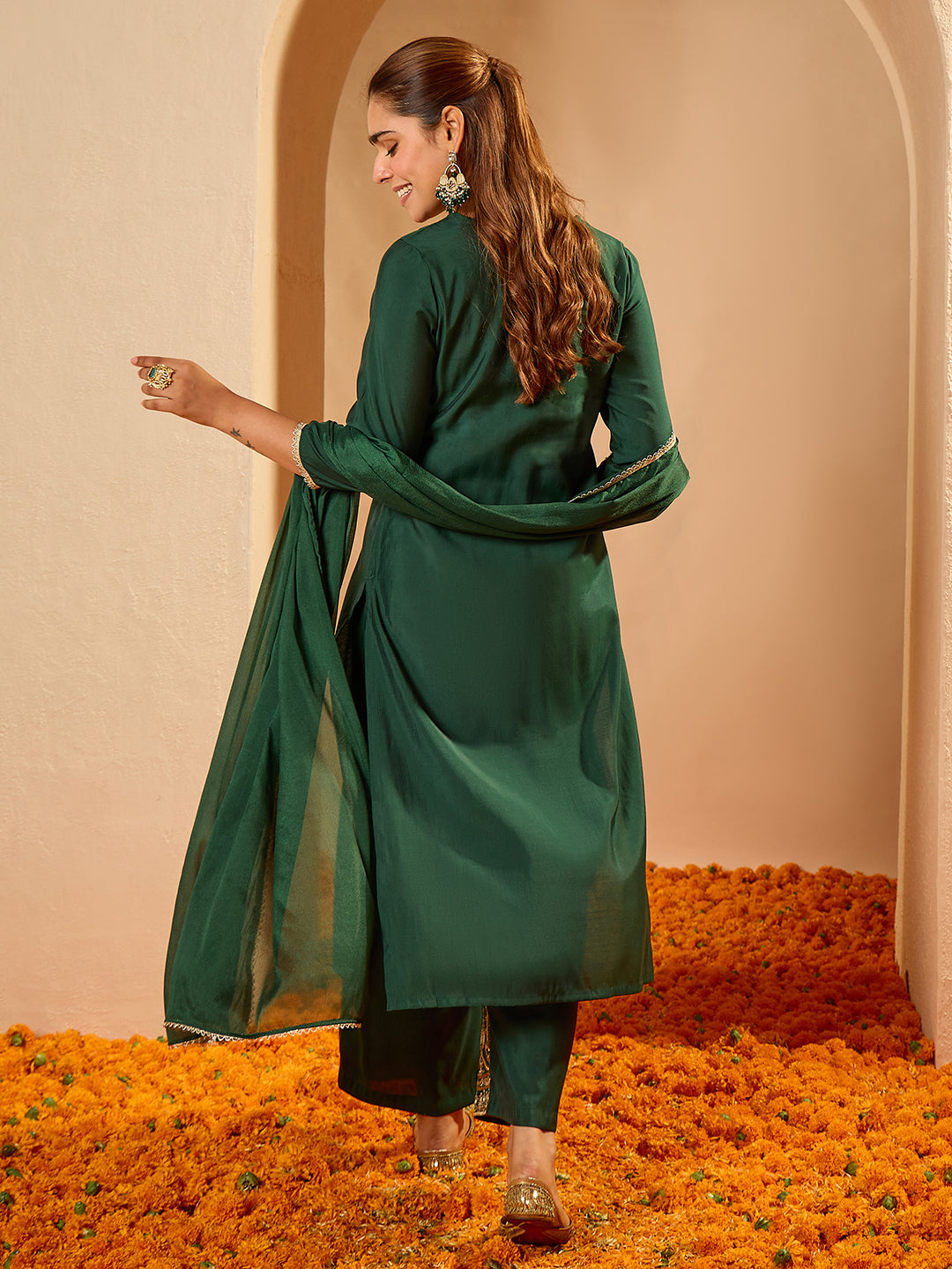 Janasya Women's Dark Green Chanderi Silk Floral Zari Yoke Embroidered Straight Kurta Set