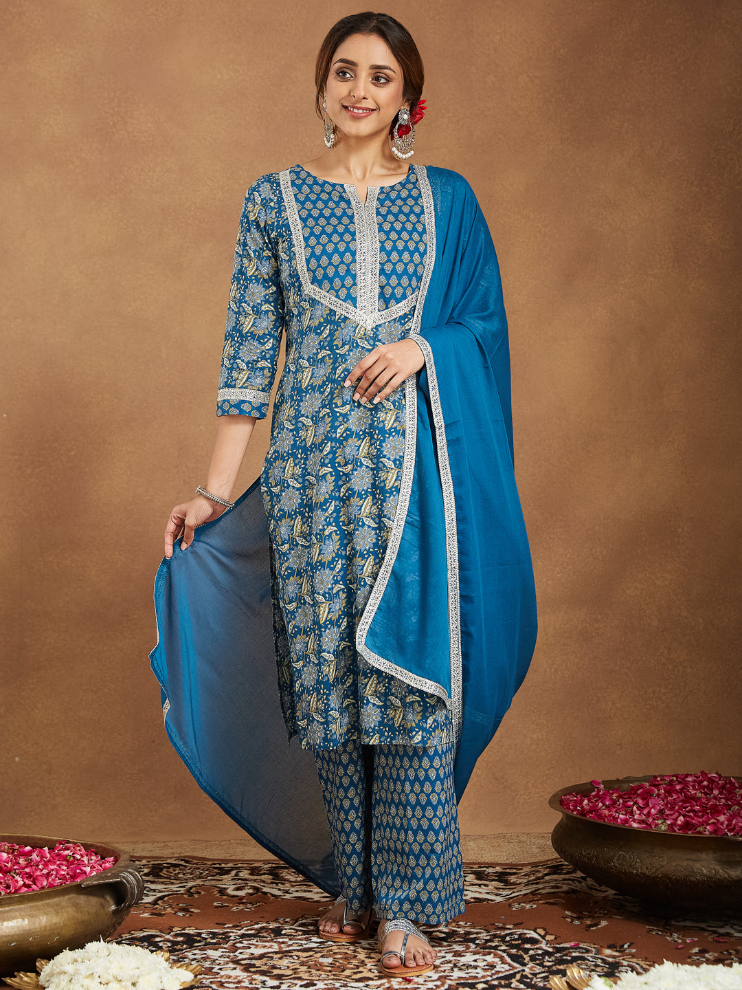Janasya Women's Teal Blue Pure Cotton Yoke Design Floral Printed Straight Kurta Set