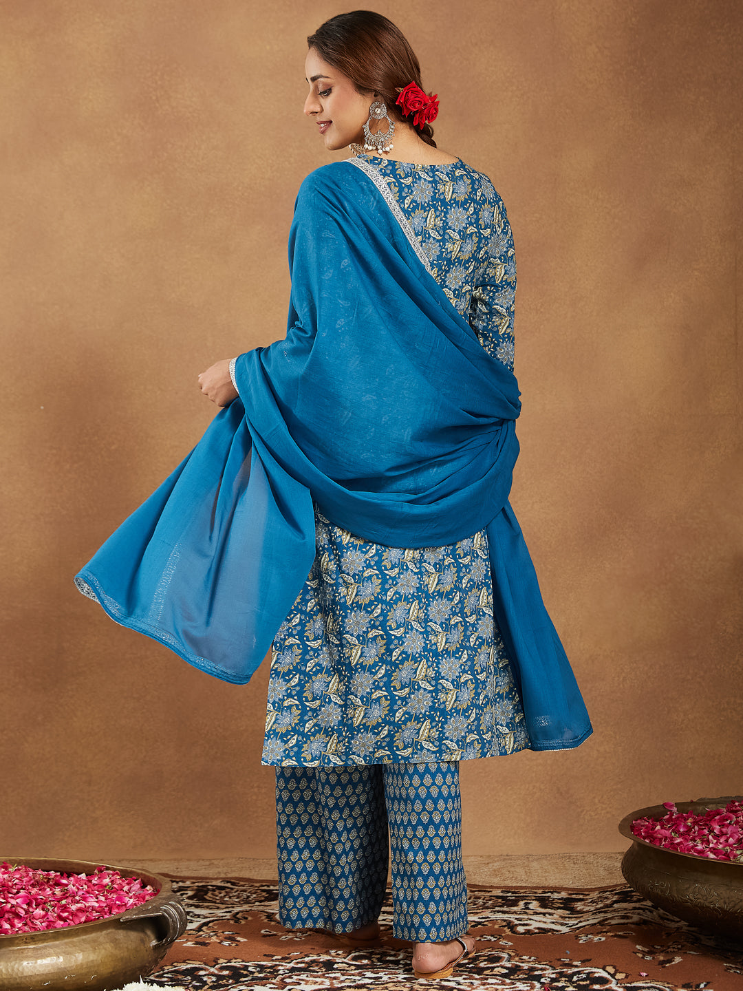 Janasya Women's Teal Blue Pure Cotton Yoke Design Floral Printed Straight Kurta Set