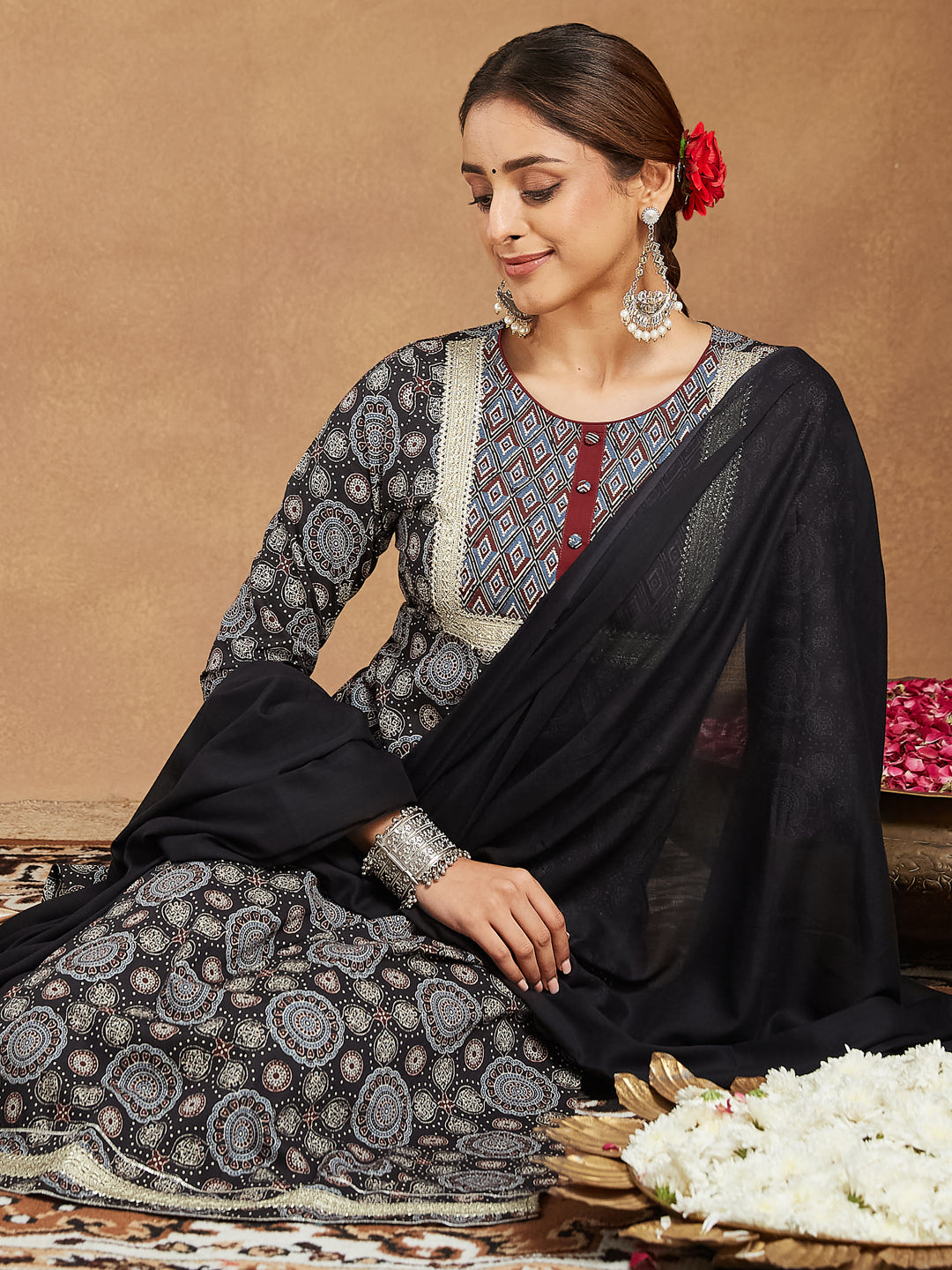 Janasya Women's Black Pure Cotton Ajrakh Printed Straight Kurta Set