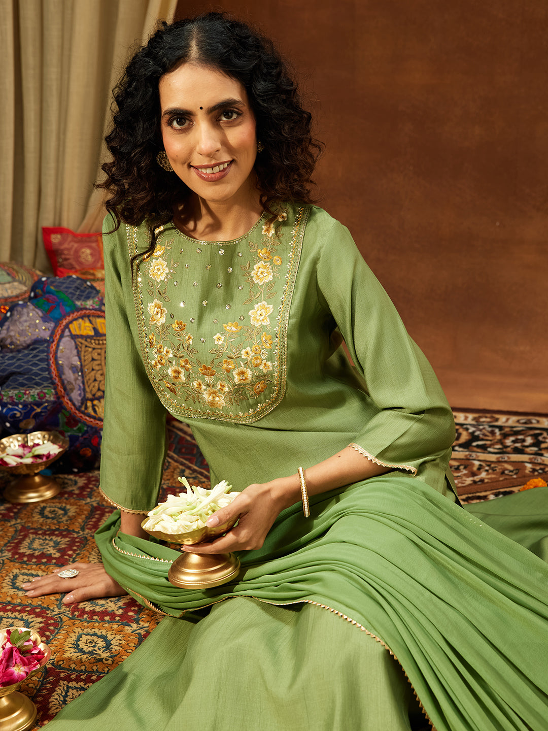 Janasya Women's Sage Green Silk Blend Zari Yoke Embroidered Straight Kurta Set