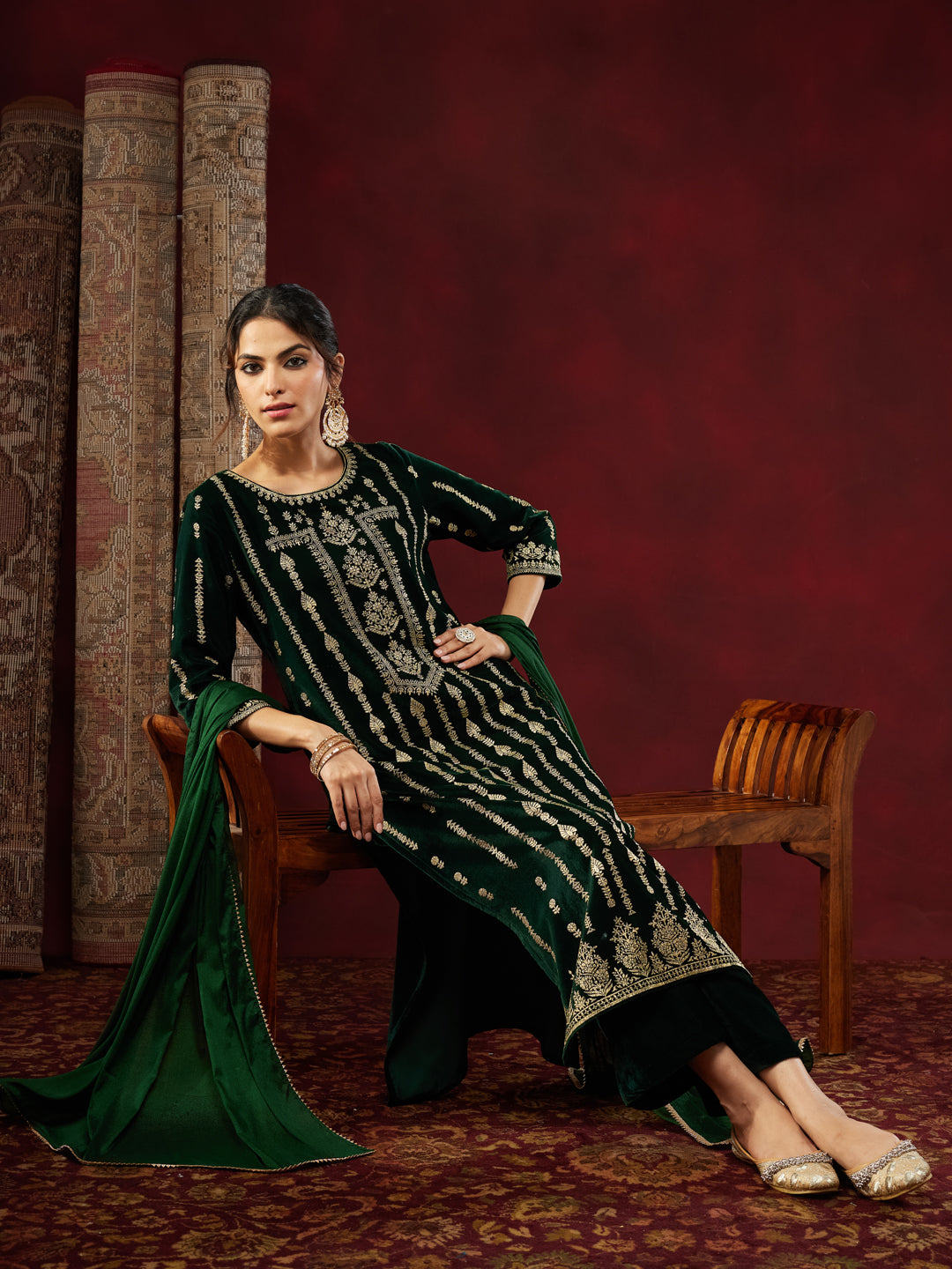 Janasya Women's Bottol Green Velvet Embellished Gold Printed Straight Kurta Set