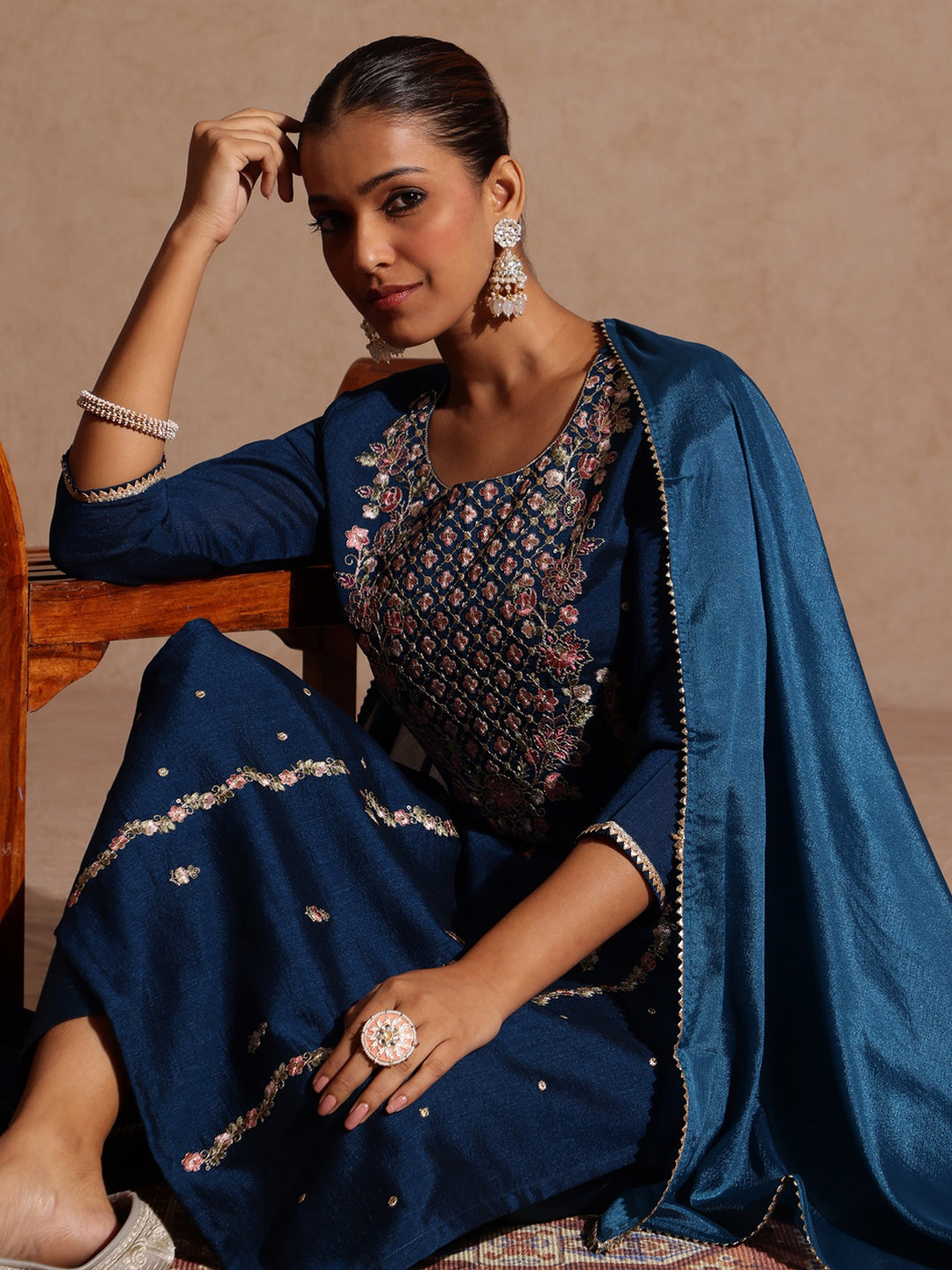 Janasya Women's Teal Blue Silk Blend Zari Embroidered Straight Kurta Set