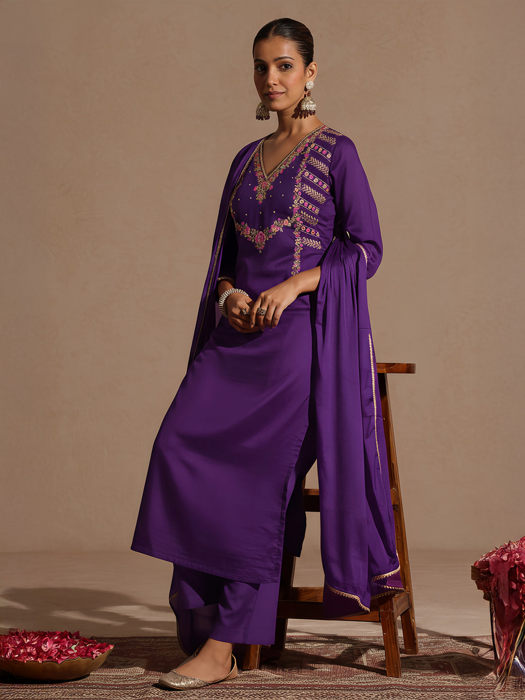 Janasya Women's Purple Silk Blend Embroidered Straight Kurta Set