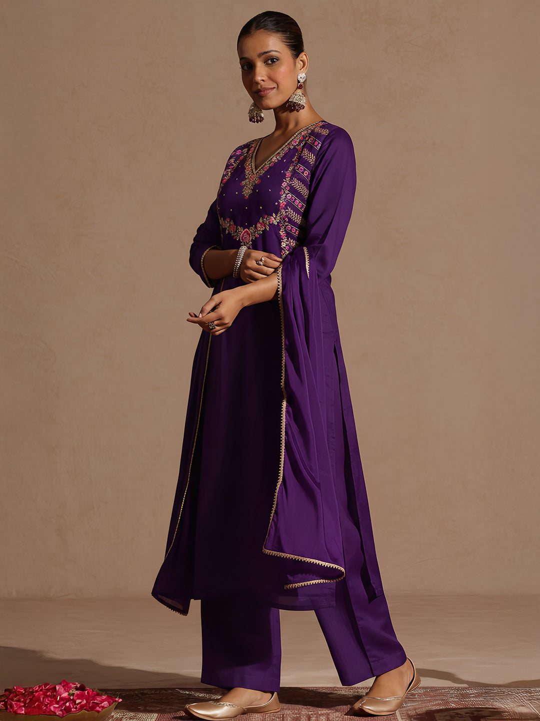 Janasya Women's Purple Silk Blend Embroidered Straight Kurta Set