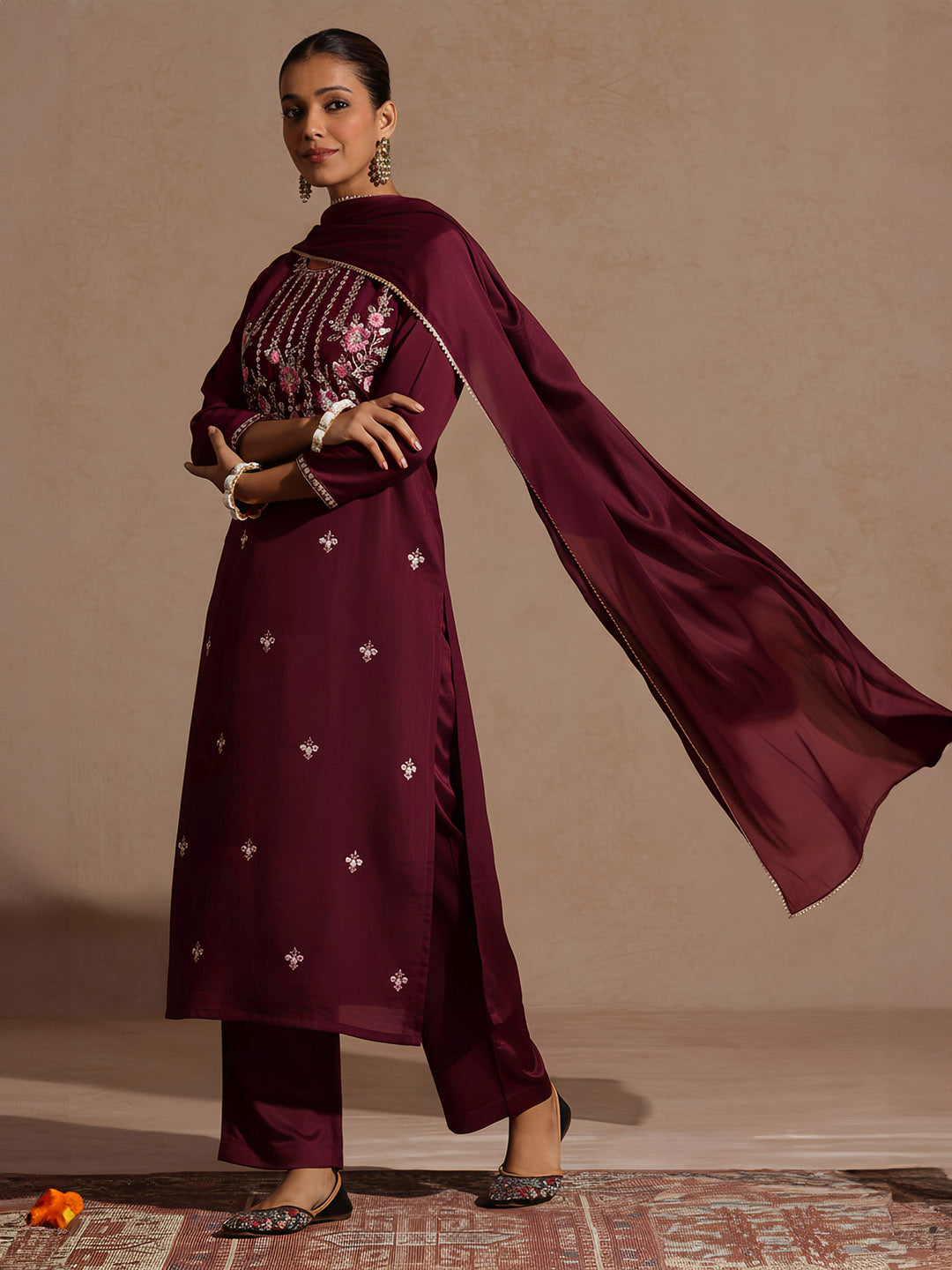 Janasya Women's Magenta Silk Blend Zari Embroidered Straight Kurta Set