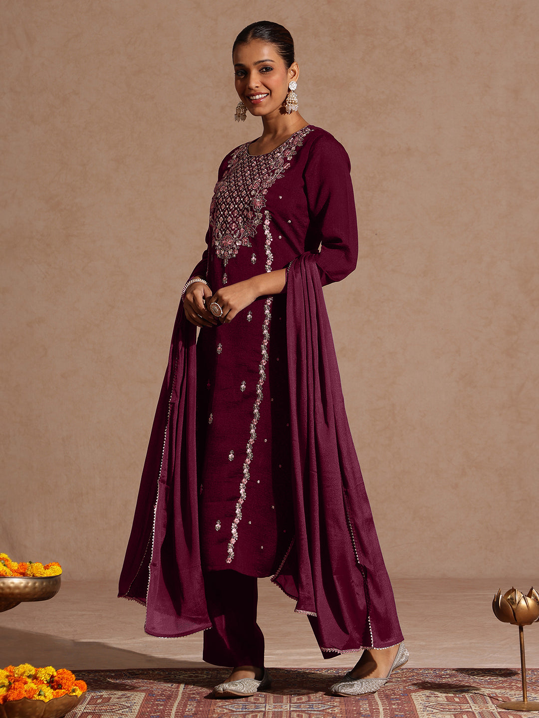 Janasya Women's Maroon Silk Blend Embroidered Straight Kurta Set
