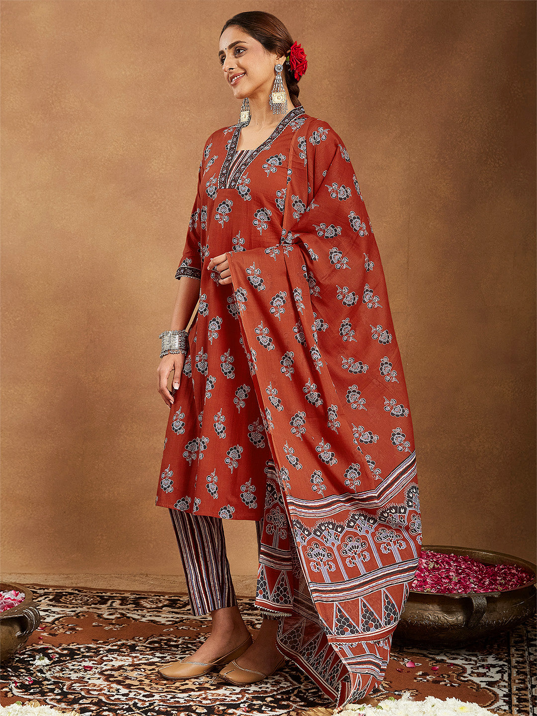 Janasya Women's Rust Pure Cotton Floral Printed Straight Kurta Set