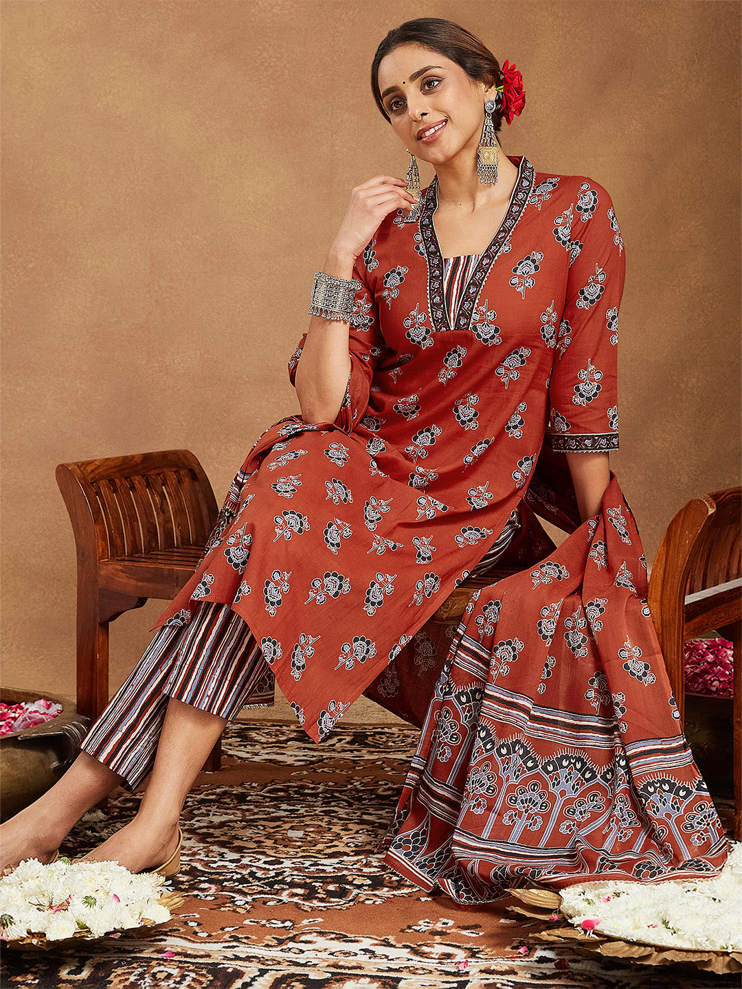 Janasya Women's Rust Pure Cotton Floral Printed Straight Kurta Set