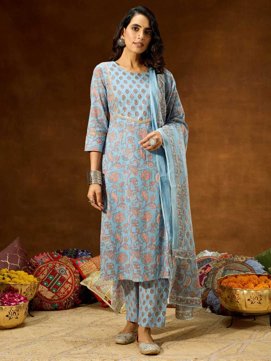 Janasya Women's Light Blue Pure Cotton Floral Printed Straight Kurta Set
