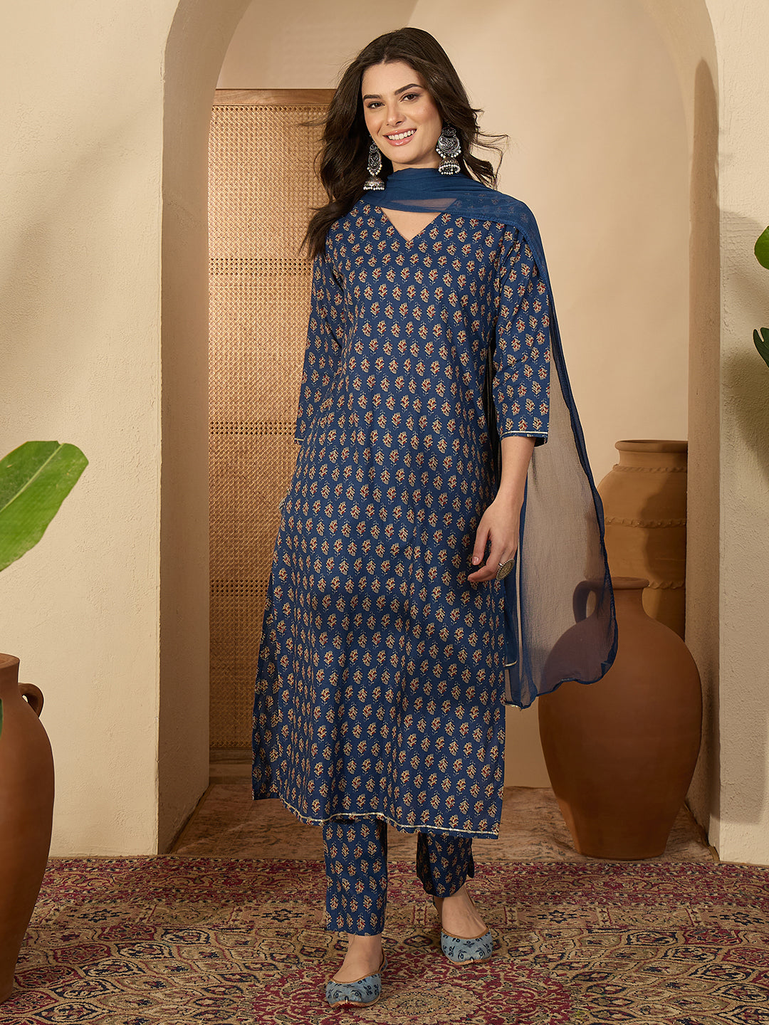 Janasya Women's Blue Pure Cotton Ethnic Motifs Printed Straight Kurta Set