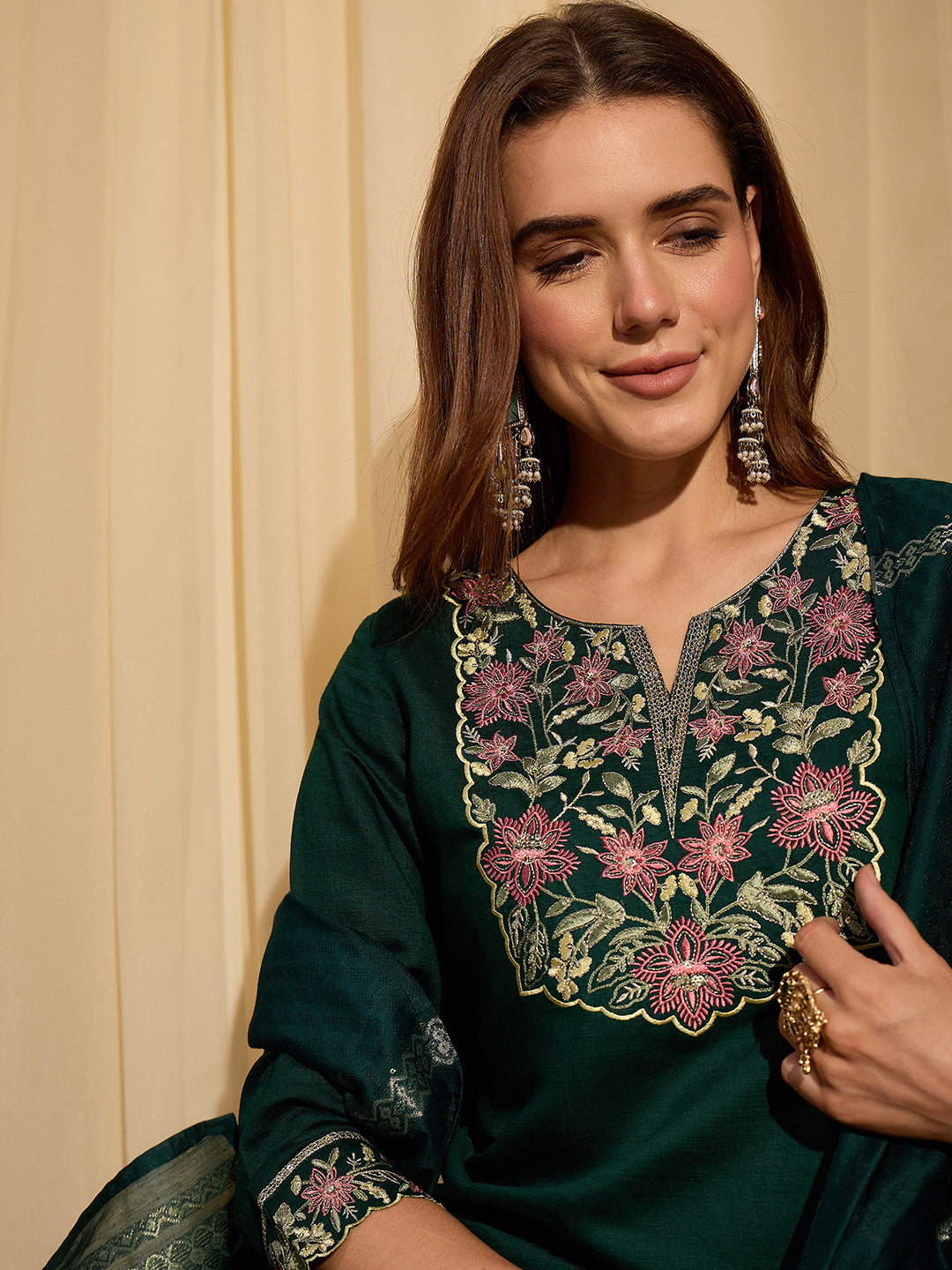 Janasya Women's Bottle Green Silk Blend Yoke Embroidered Straight Kurta Set with Jacquard Dupatta