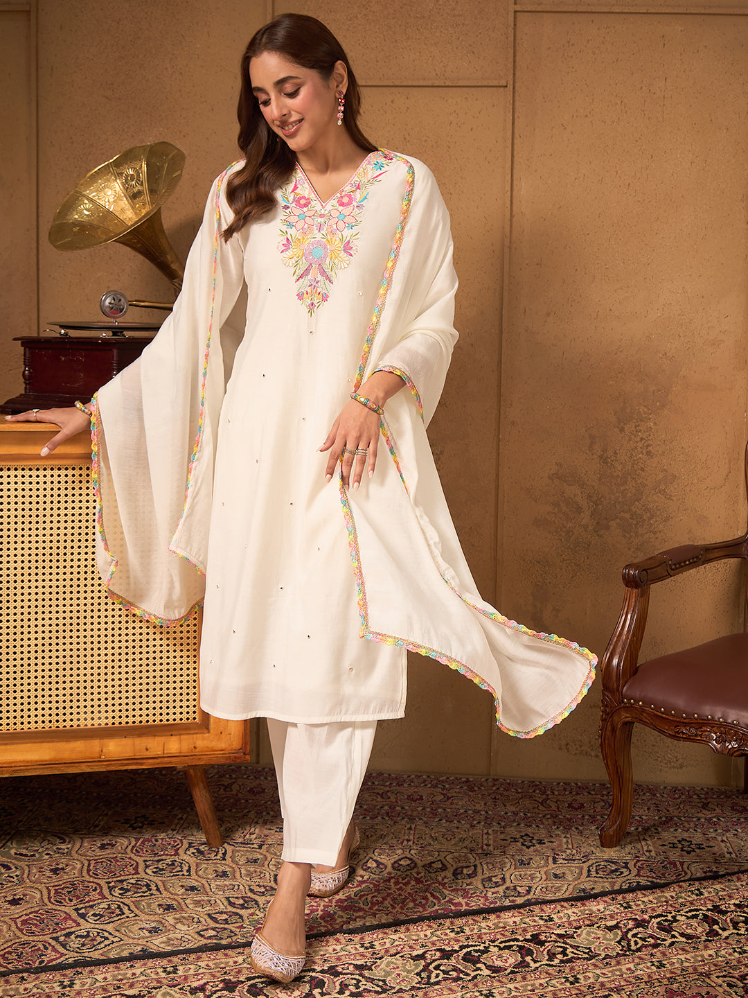 Janasya Women’s Off-White Chanderi Silk Floral Embroidered Mirror Work Straight Kurta Set