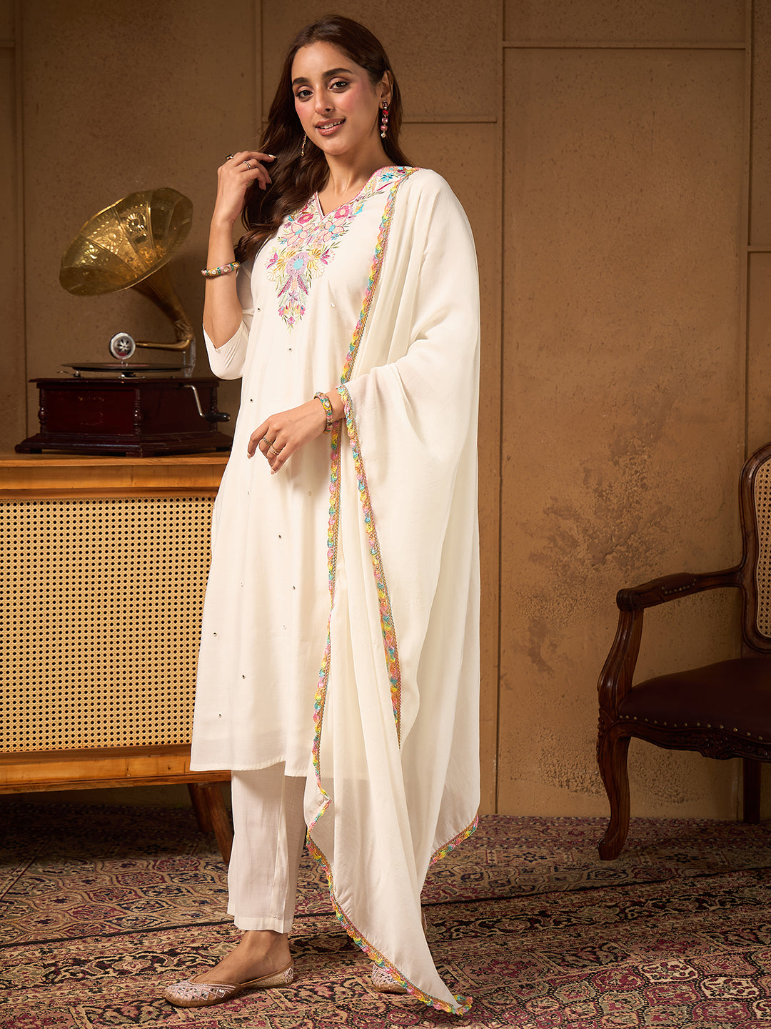 Janasya Women’s Off-White Chanderi Silk Floral Embroidered Mirror Work Straight Kurta Set