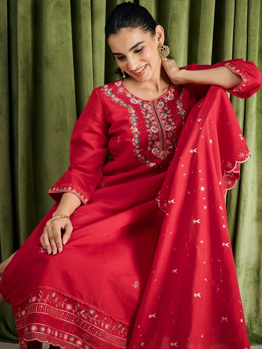 Janasya Women's Red Chanderi Silk Floral Embroidered Straight Kurta Set