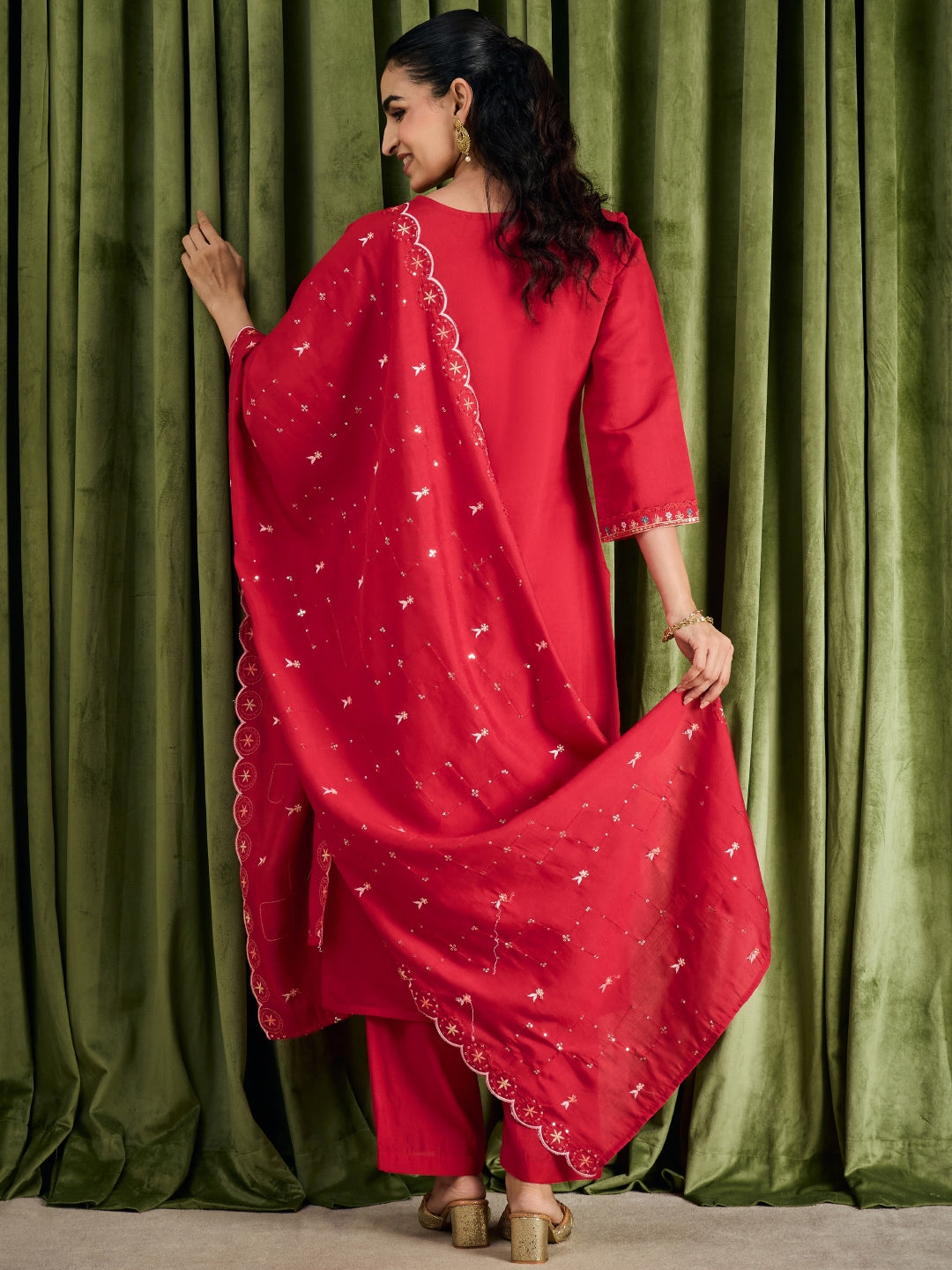 Janasya Women's Red Chanderi Silk Floral Embroidered Straight Kurta Set