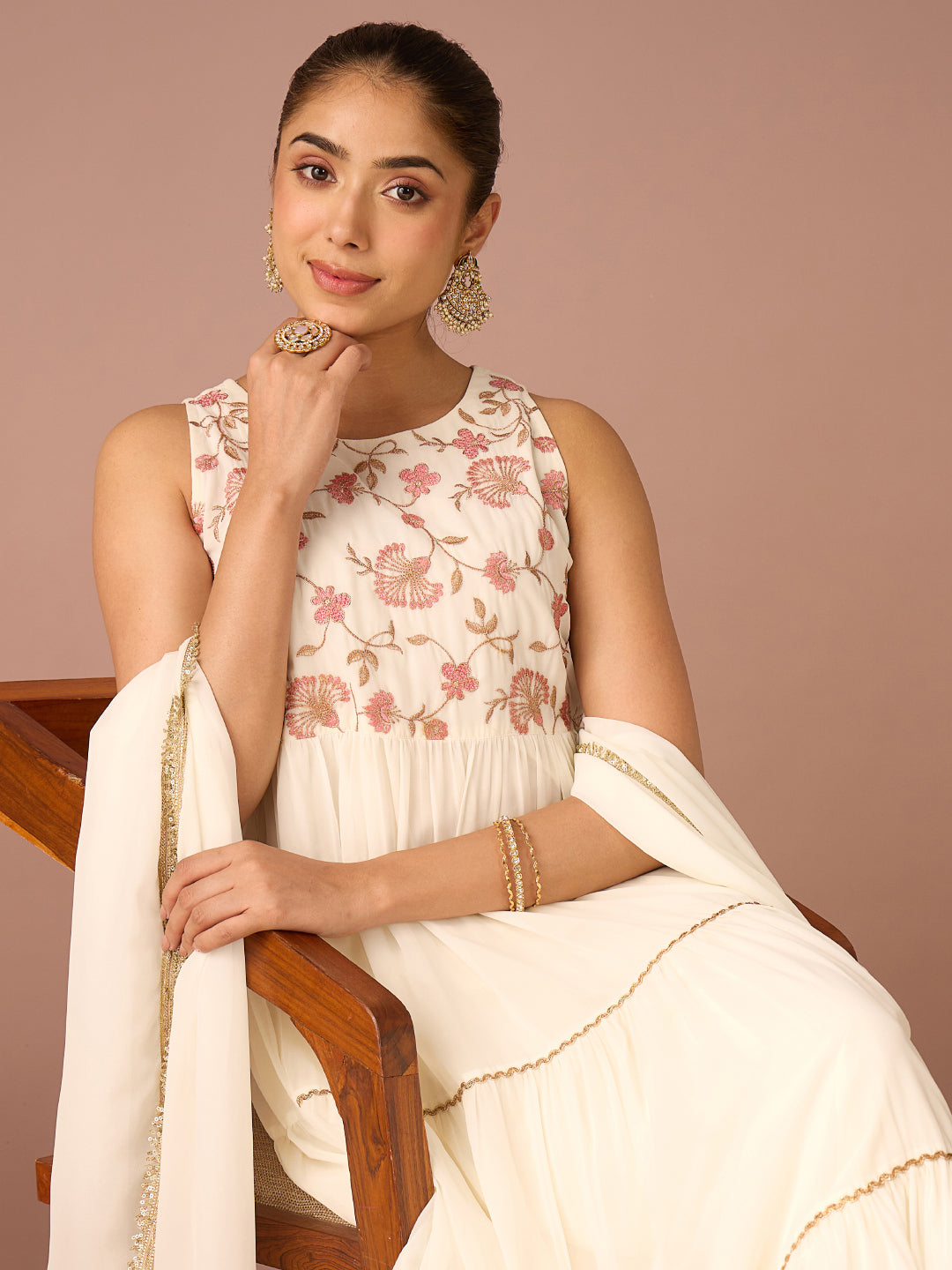 Janasya Women's White Georgette Floral Sequins And Zari Embroidered Tiered Flared Kurta Set